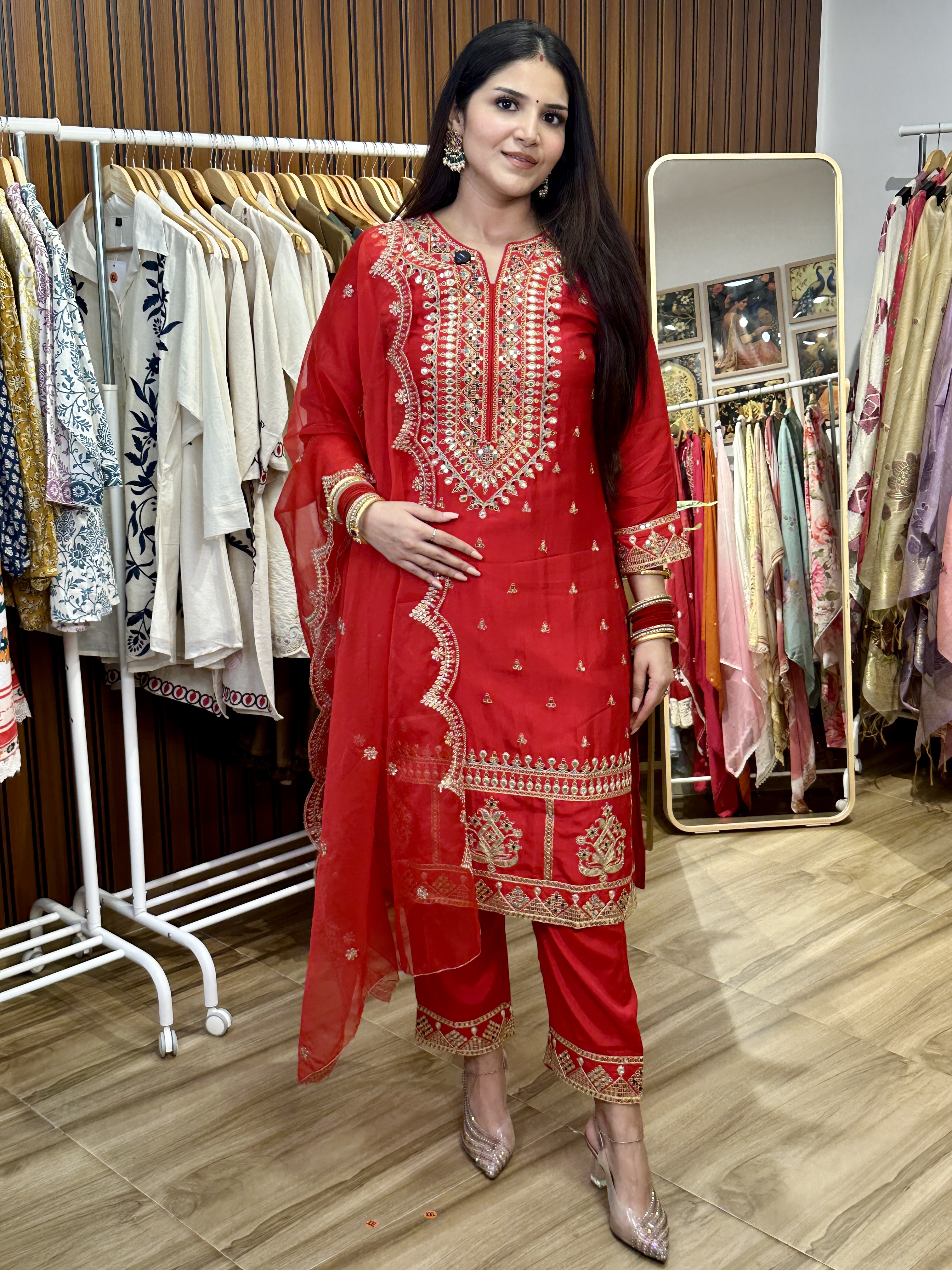 Red Embroidered straight three-Piece Suit