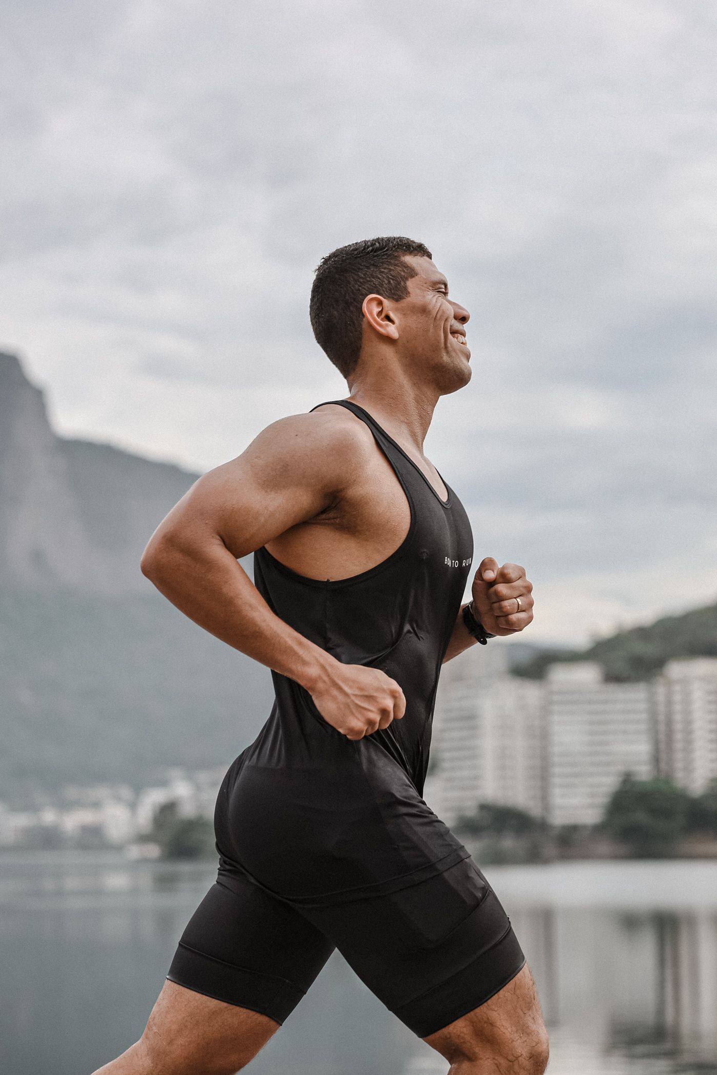 Regata esportiva Born to Run