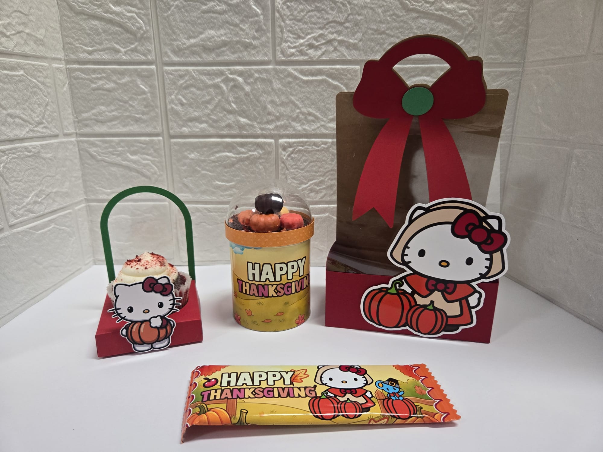 Hello Kitty Thanksgiving Gift Set