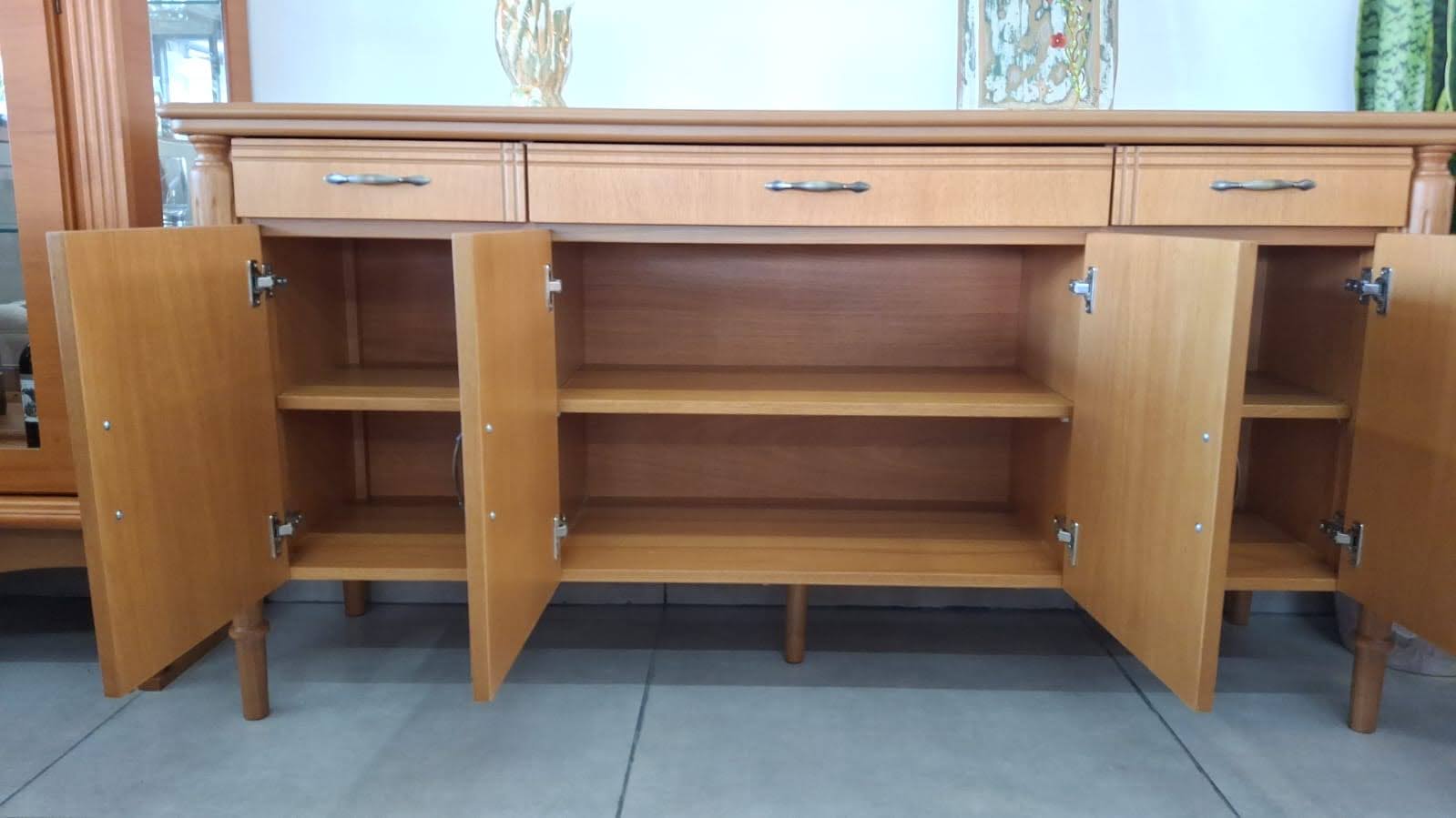 Balcão Buffet 4 portas de madeira maciça