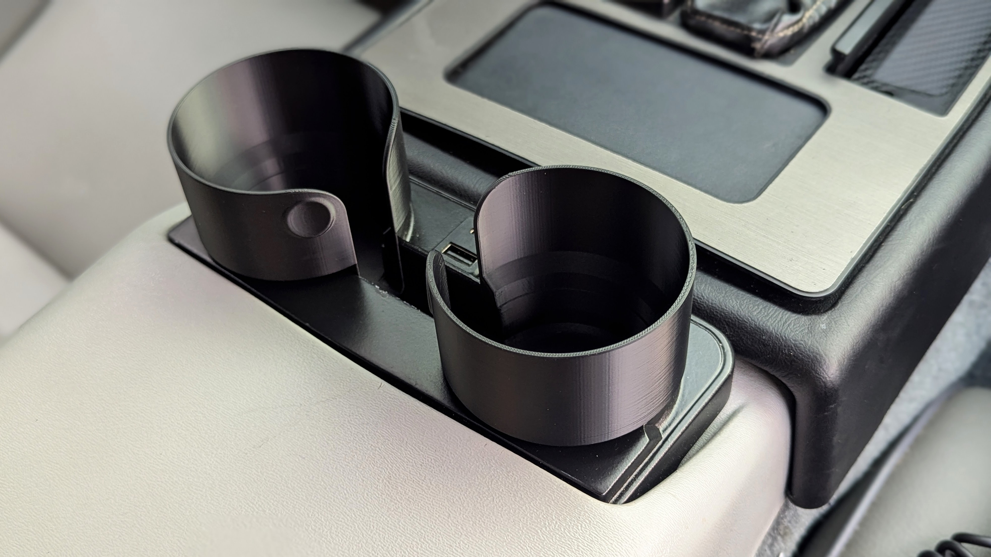 Center Cup Holder