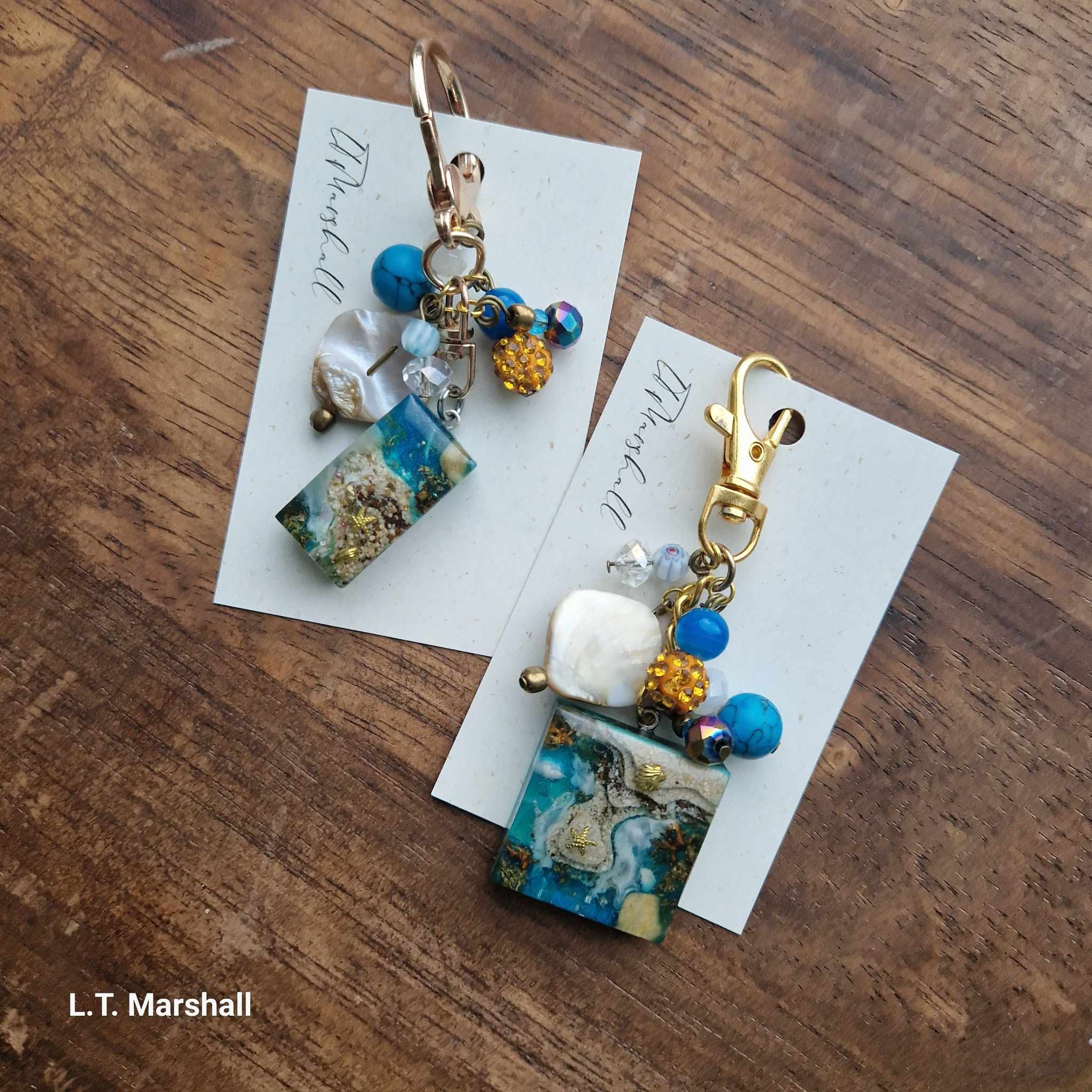 ๐ Handmade Resin Ocean Keyring | 3D Beach Scene Keychain ๐ | Coastal Gift for Beach Lovers ๐ฌ | Sea-Inspired Bag Charm