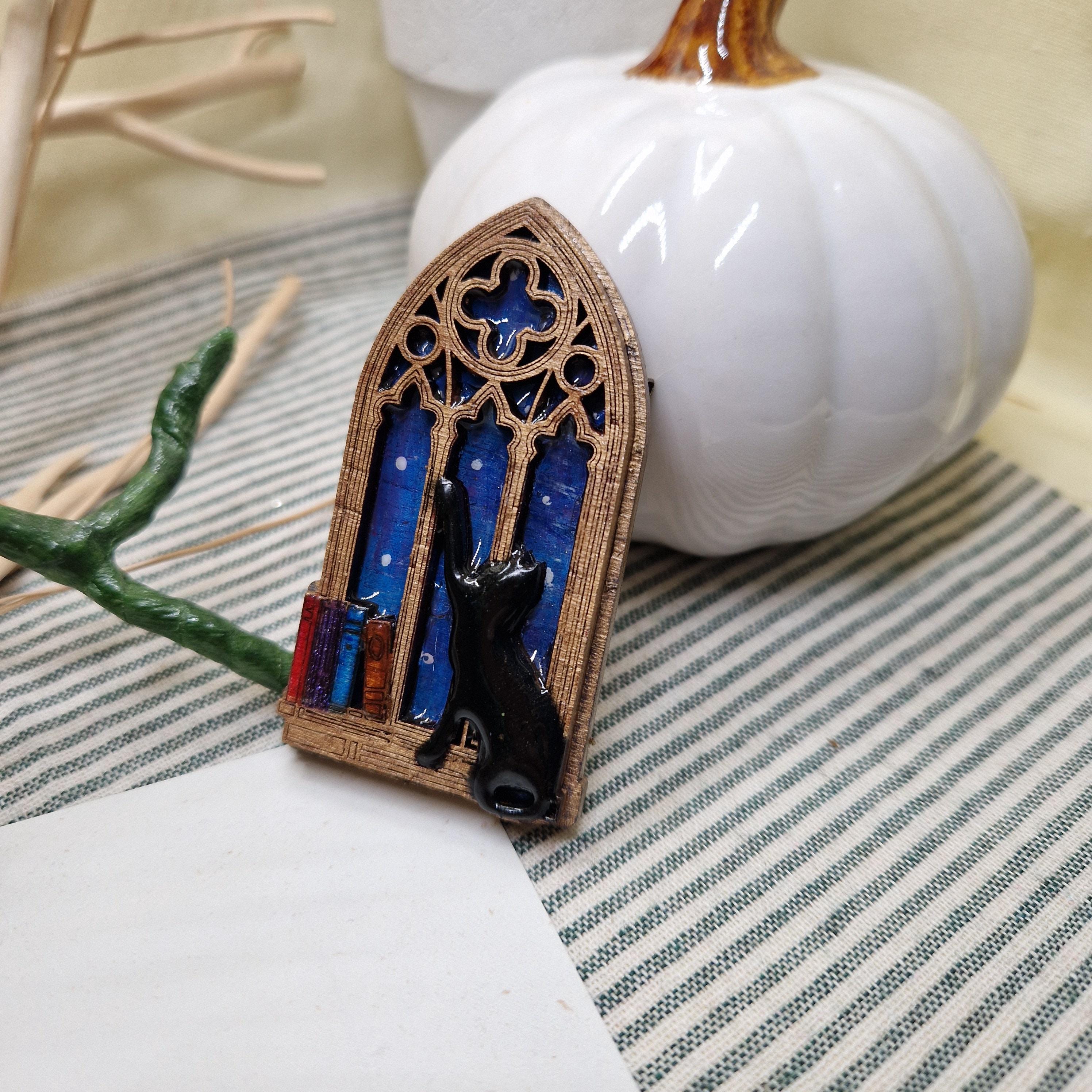Gothic Window Cat Brooch – Handmade Wood Resin Pin – Starry Night Familiar Brooch – Witchcore Gothic Cottagecore Gift