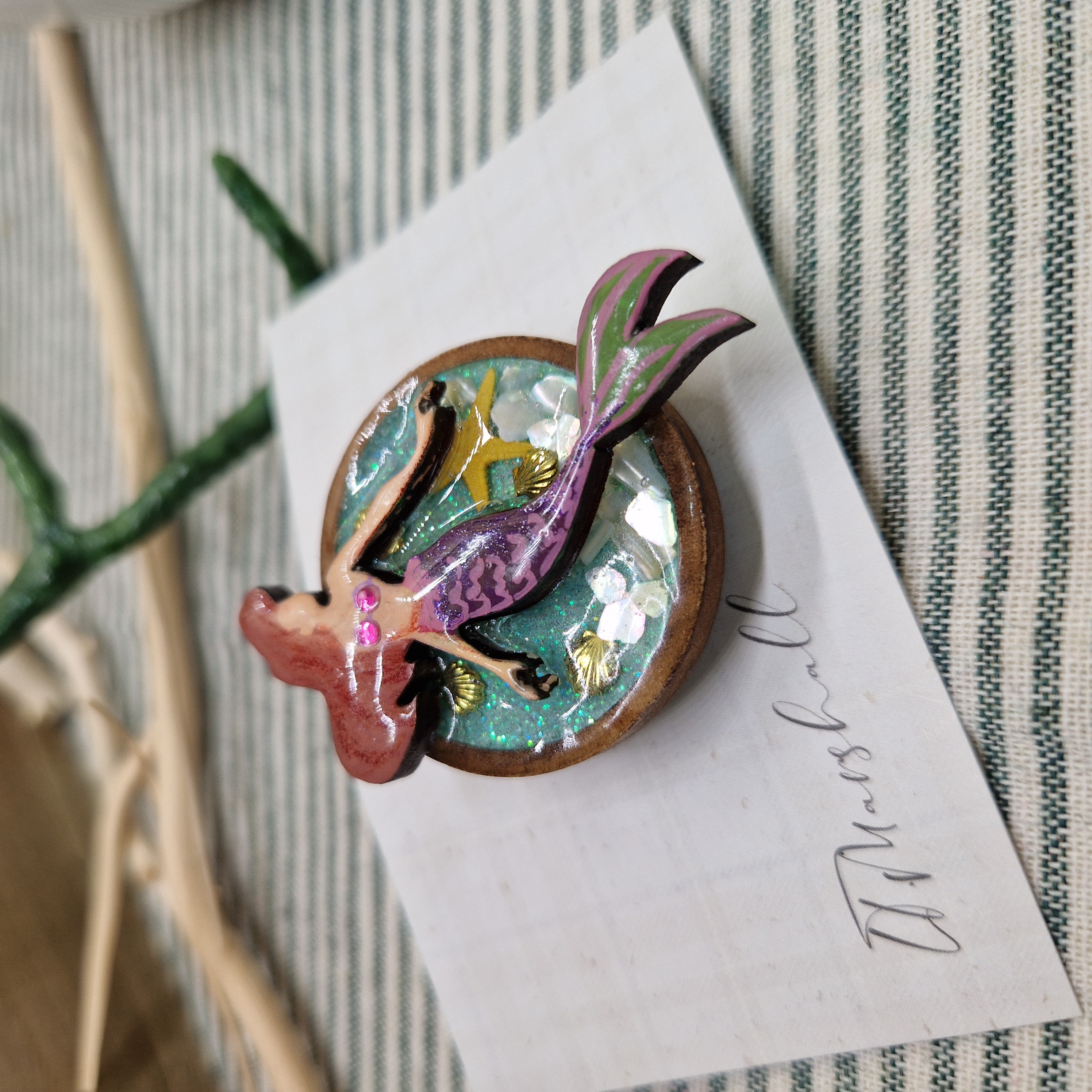 Handmade Mermaid Brooch in Wood and Resin – Ocean Inspired Glitter Pin, Celtic Mythology Gift