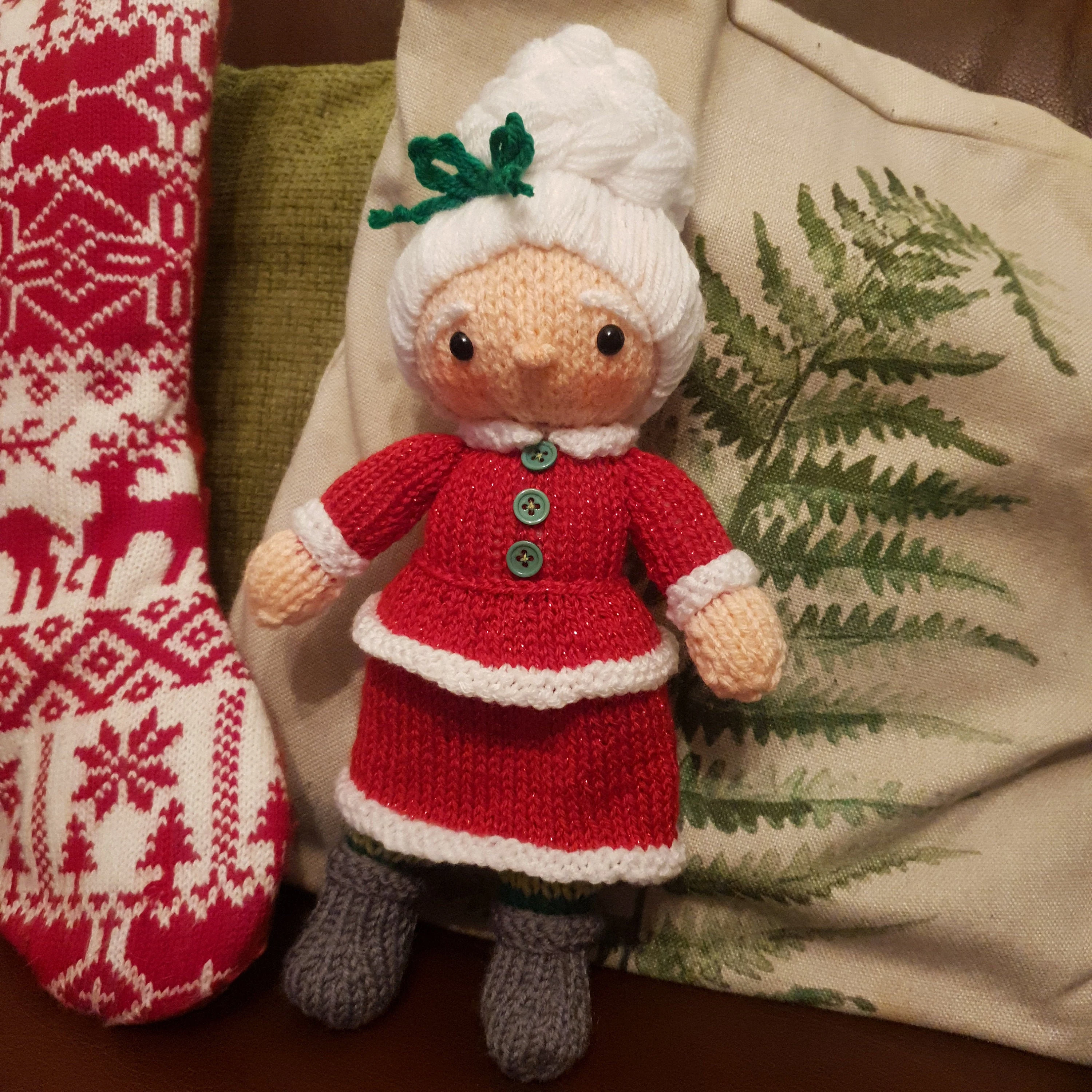 Mrs. Claus Knitting Pattern – Flat-Knit Doll PDF, Easy Festive Plush