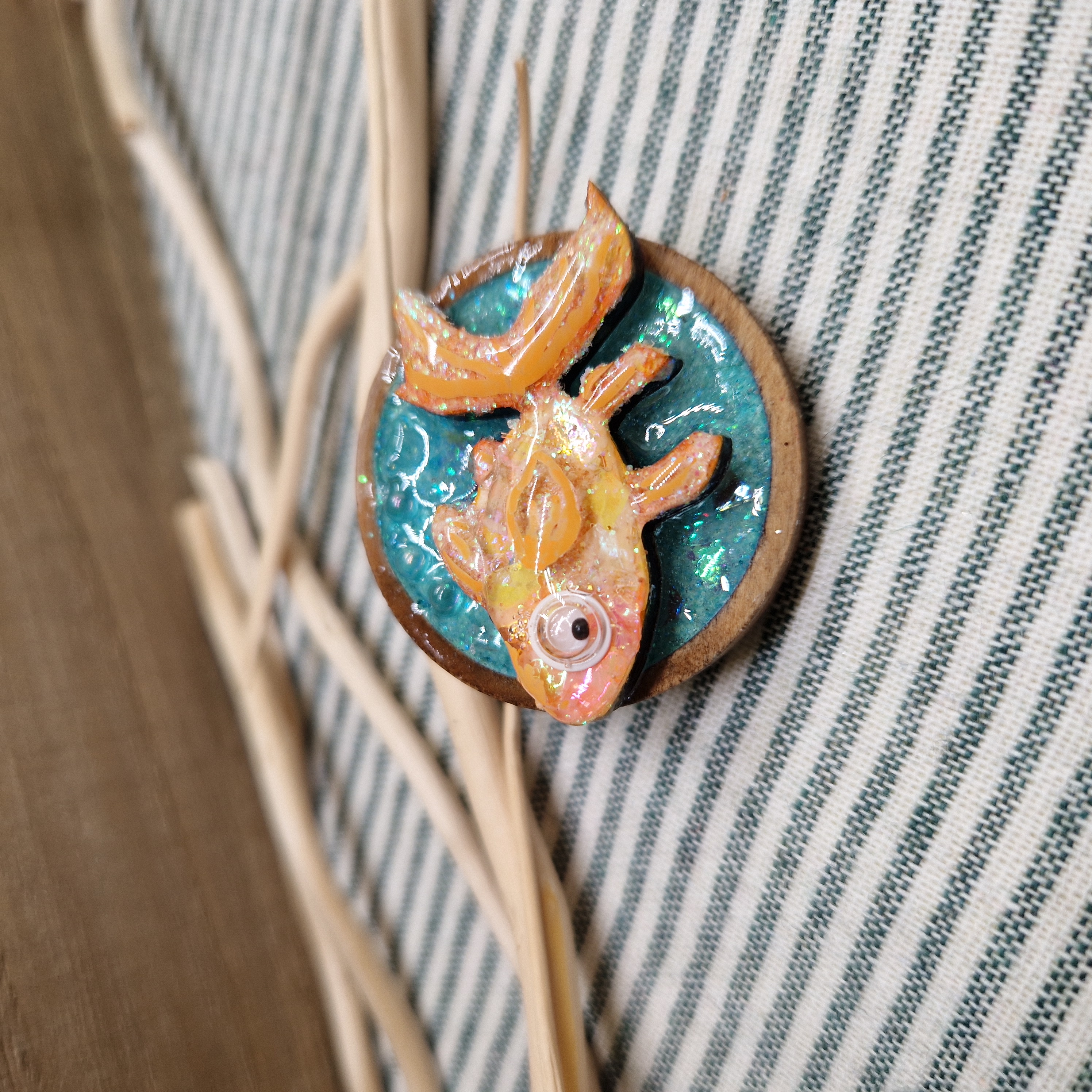 Handmade Goldfish Brooch in Wood and Resin – Layered Glitter Pond Pin, Folk Art Jewelry