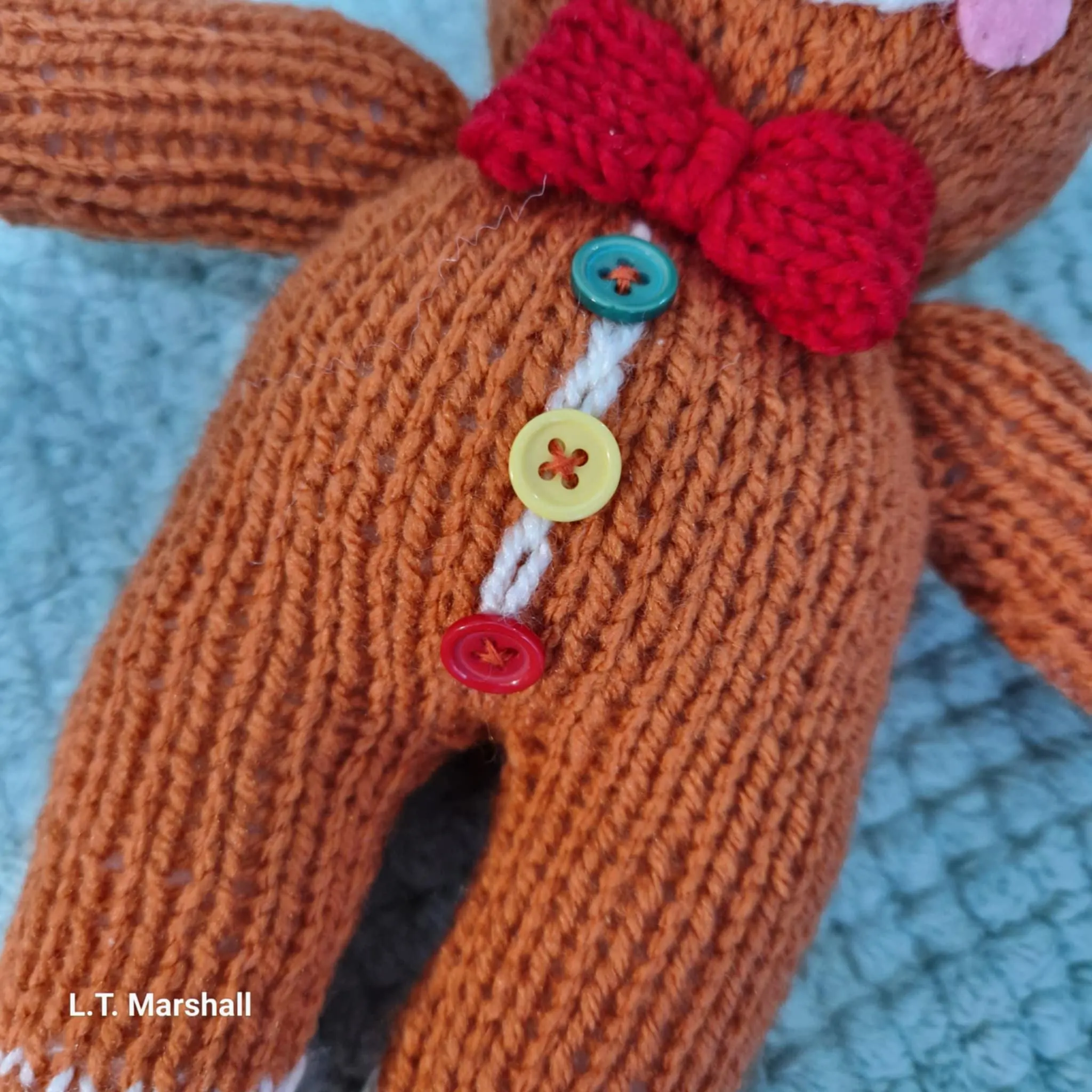 Medium Christmas Gingerbread Man Knitting Pattern – Flat-Knit Ornament PDF, Beginner Friendly