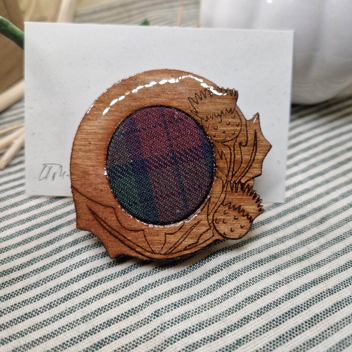Handmade Rustic Scottish Thistle Tartan Brooch – Wood and Wool Brooch – Traditional Clan Tartan from Kilt Offcuts – Scottish Artist Made