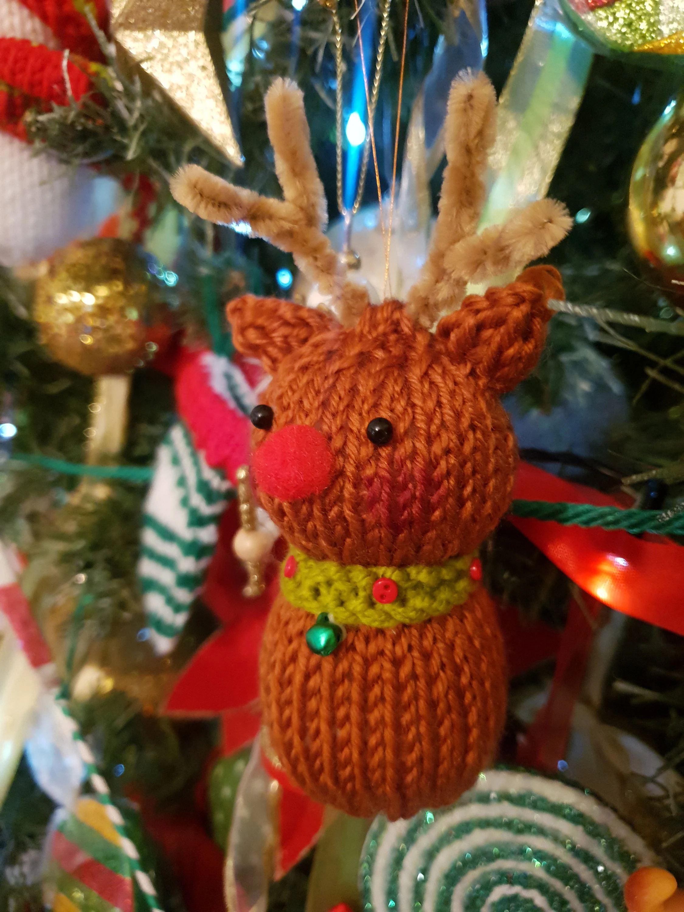 Reindeer Christmas Ornament Knitting Pattern – Flat-Knit Mini Reindeer PDF, Easy Holiday Decoration