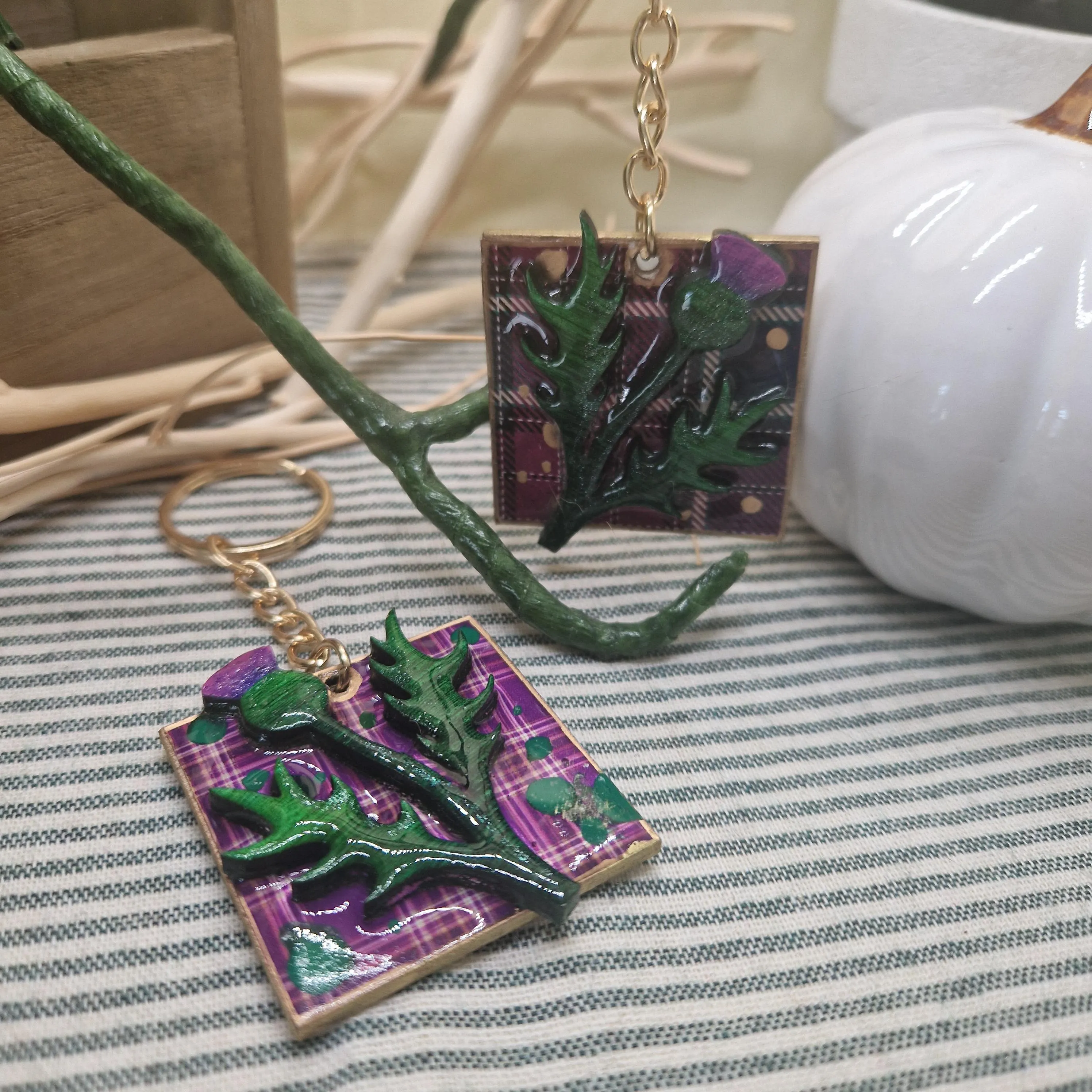 Scottish Thistle Keyring | Handmade Wood & Resin Keychain | Tartan Background | Botanical Scotland Gift | Celtic Nature Charm