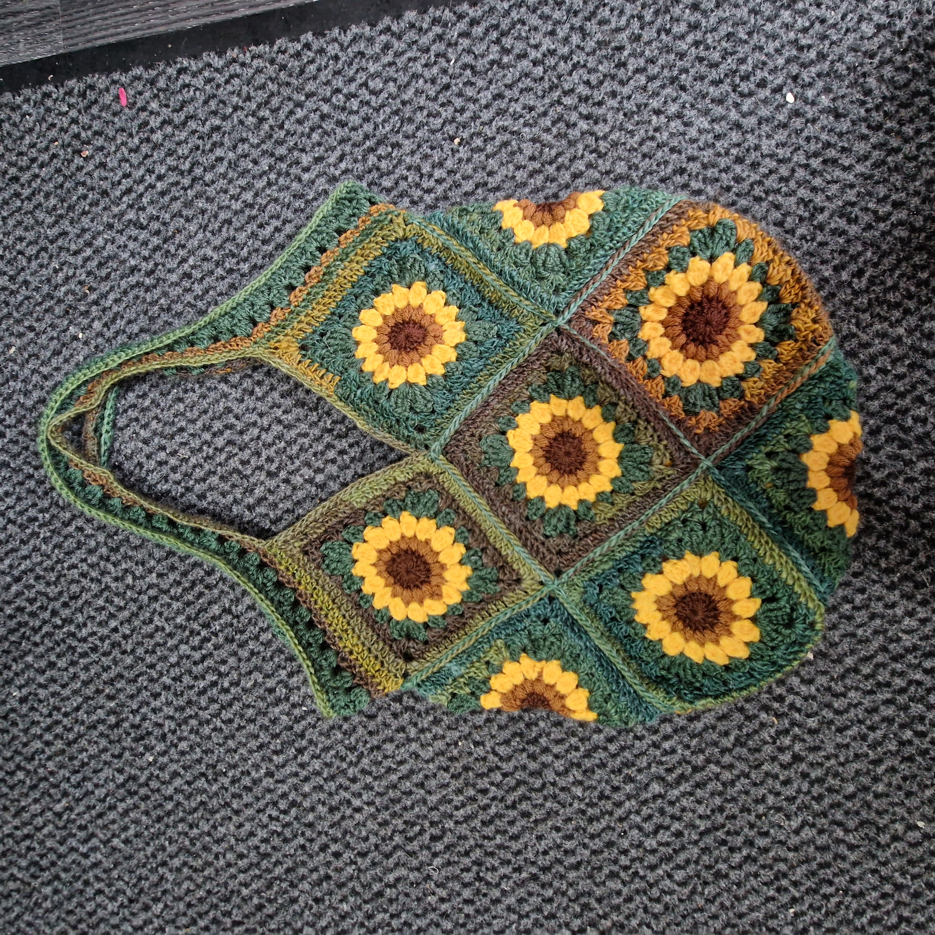 Handmade Sunflower Crochet Bag – Granny Square Tote, Boho Folk Art Shoulder Bag