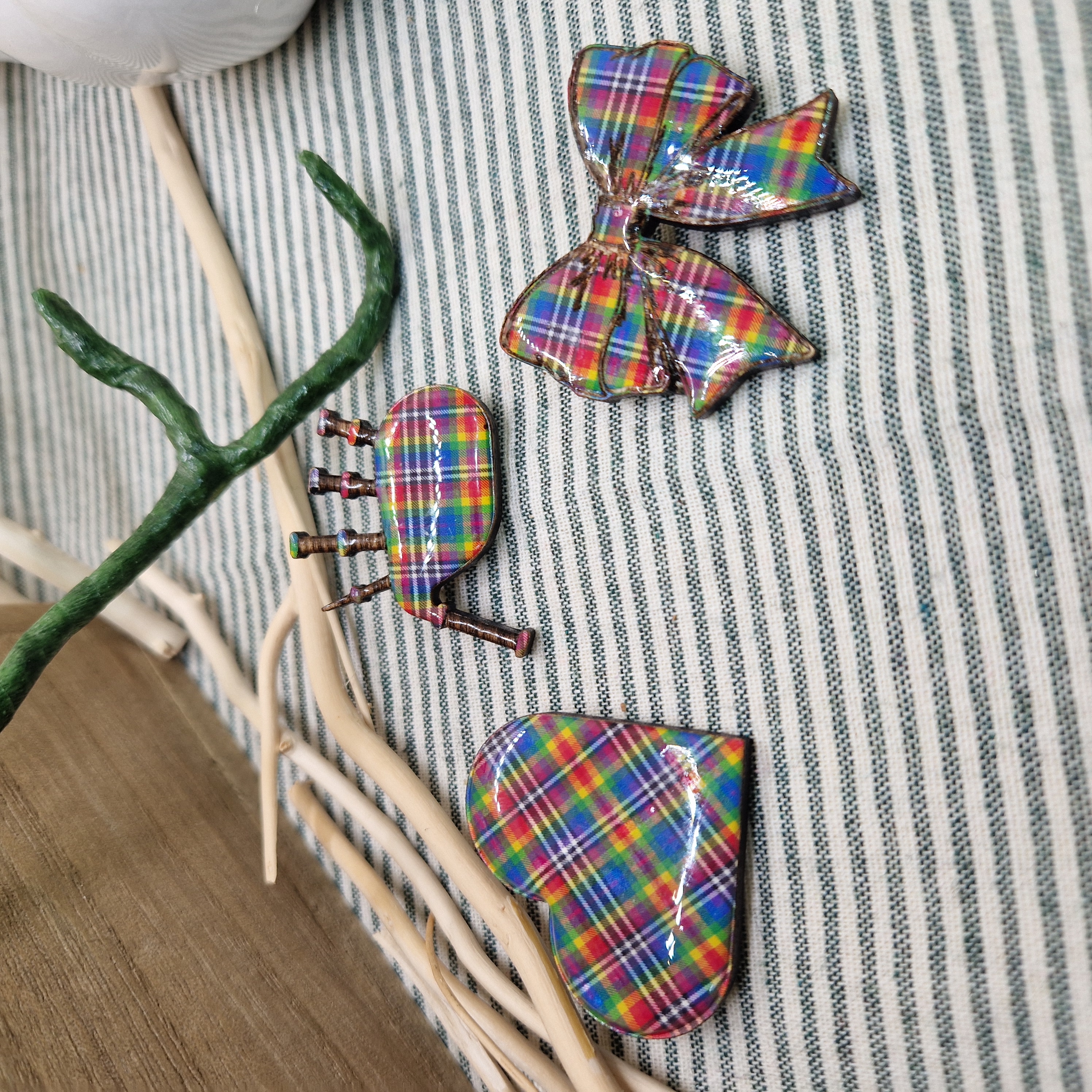 Custom Wooden Tartan Brooch – Made to Order – Scottish Plaid Pin – Handmade in Scotland.