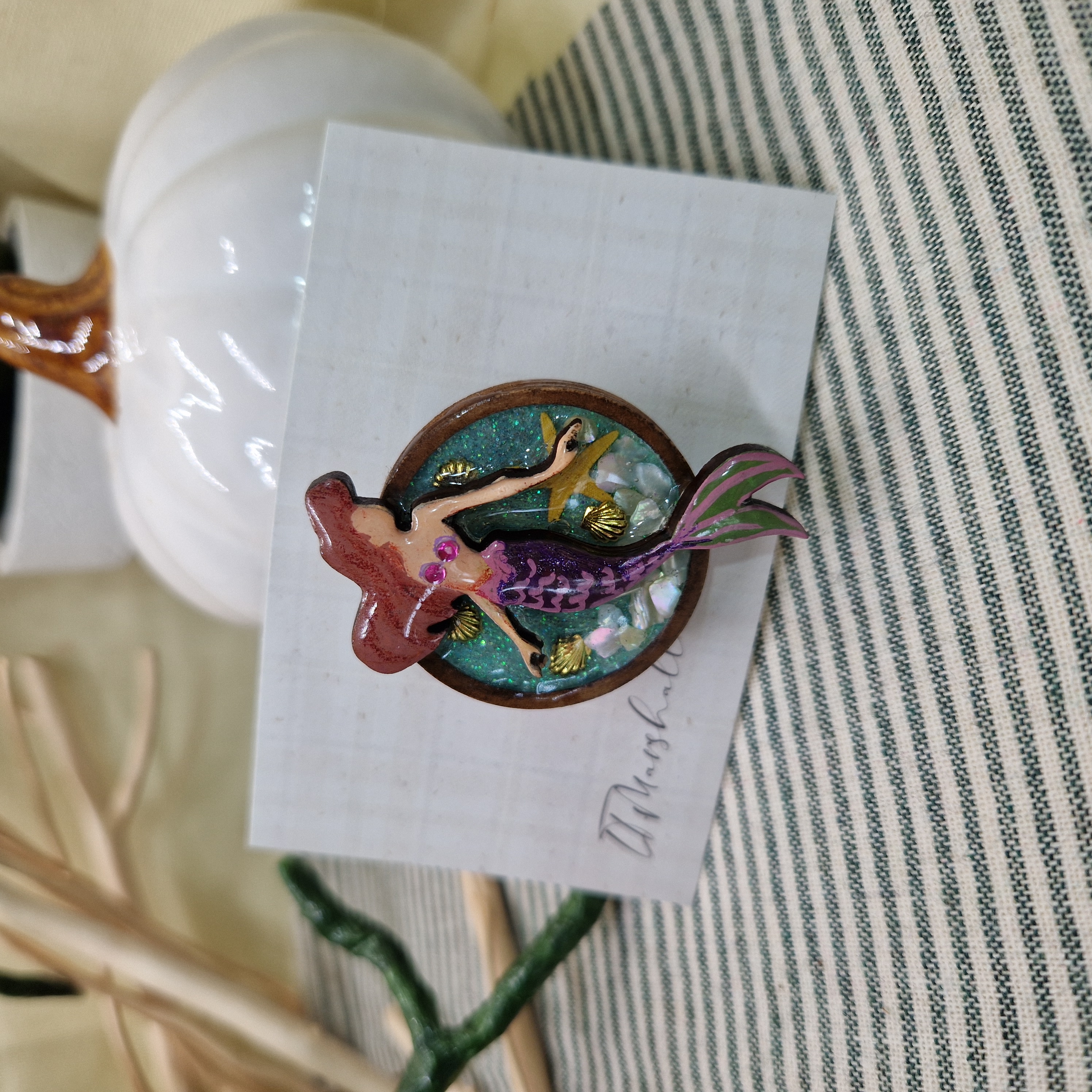 Handmade Mermaid Brooch in Wood and Resin – Ocean Inspired Glitter Pin, Celtic Mythology Gift