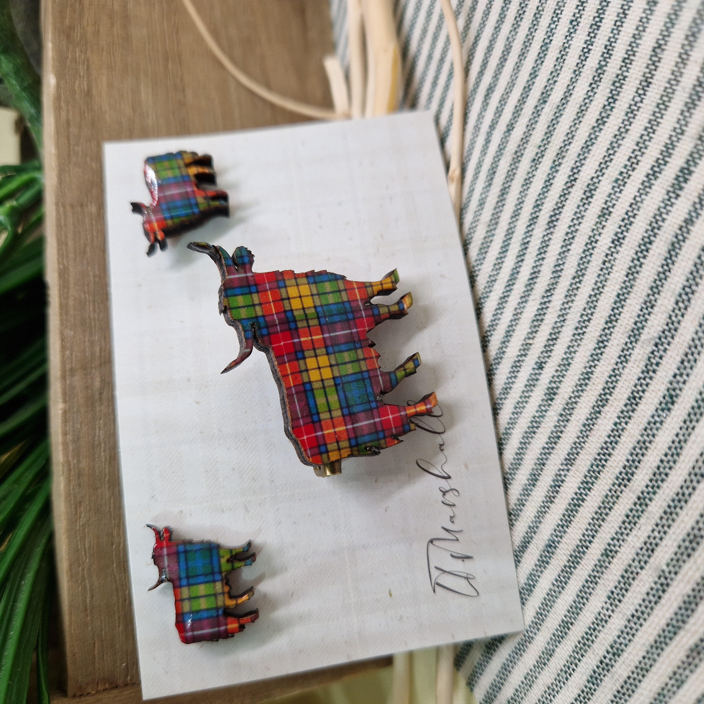 Scottish Tartan Highland Cow Brooch and Stud Earrings Set – Handmade Wooden Jewellery by L.T. Marshall
