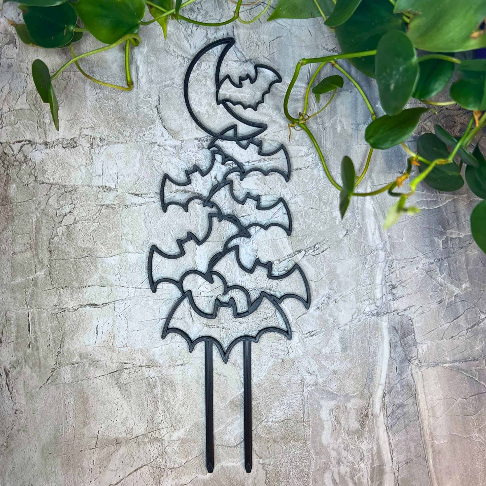 Flying Bat Moon Plant Trellis for Climbing Plants, Spooly Decor for Home