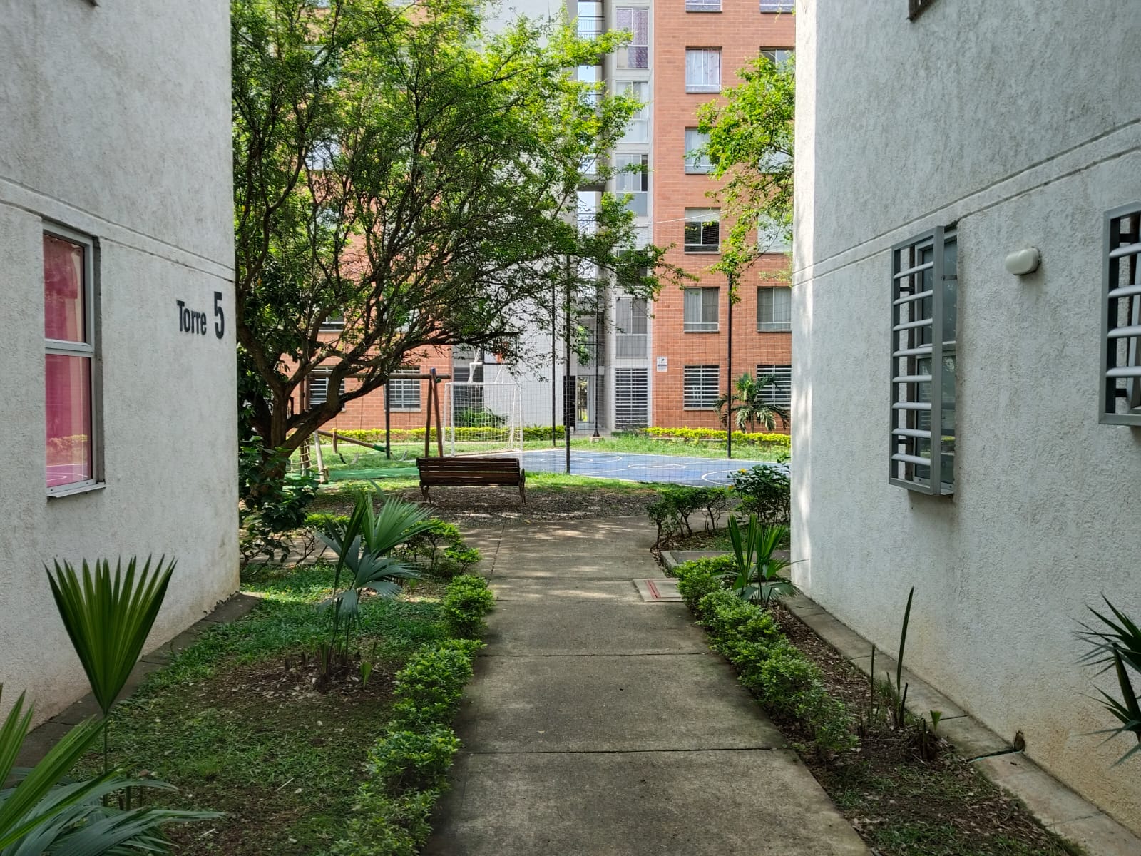 CONJUNT RESIDENCIAL AMBAR