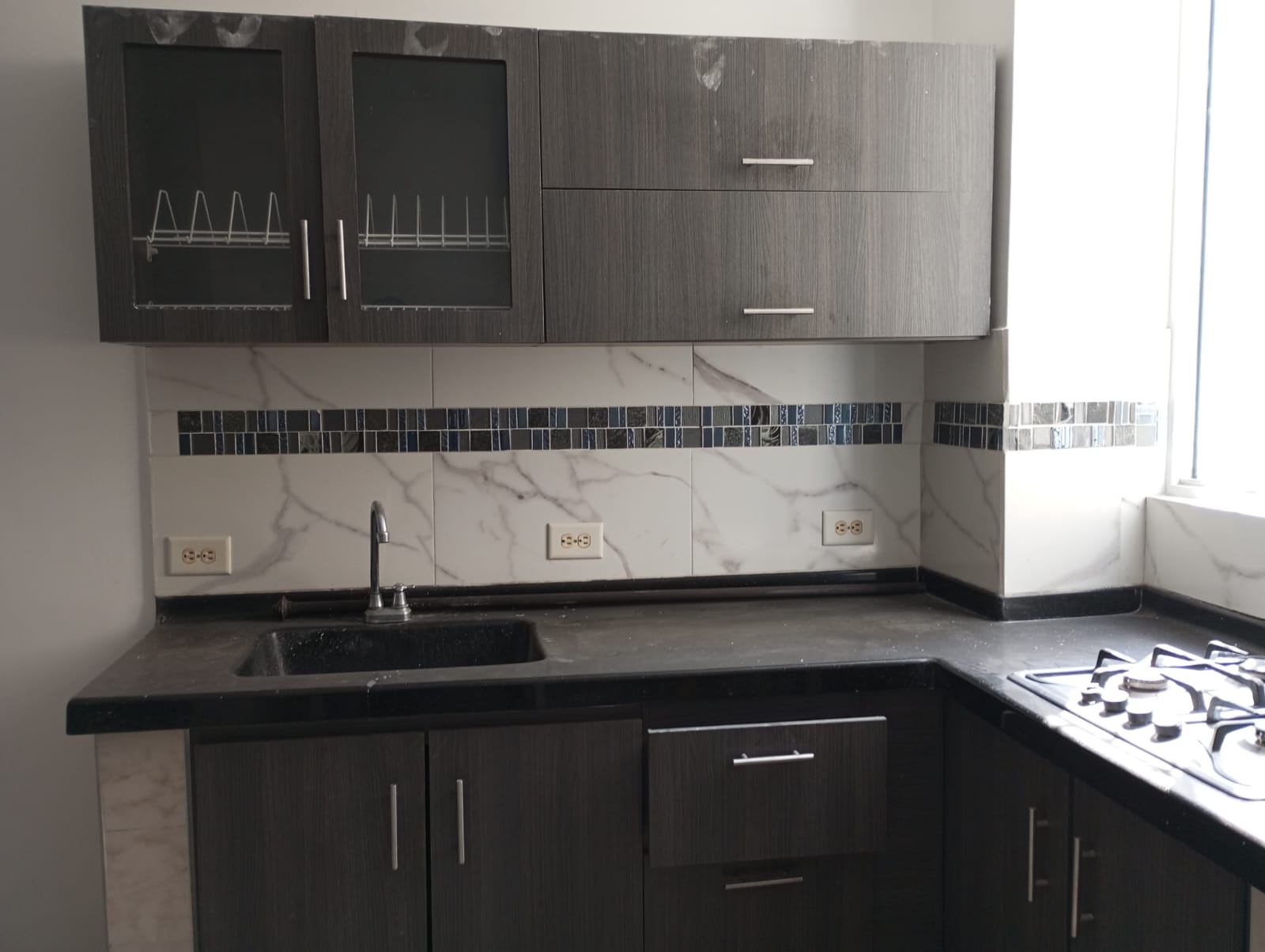 APTO 2 PISO EDIFICIO CANEY