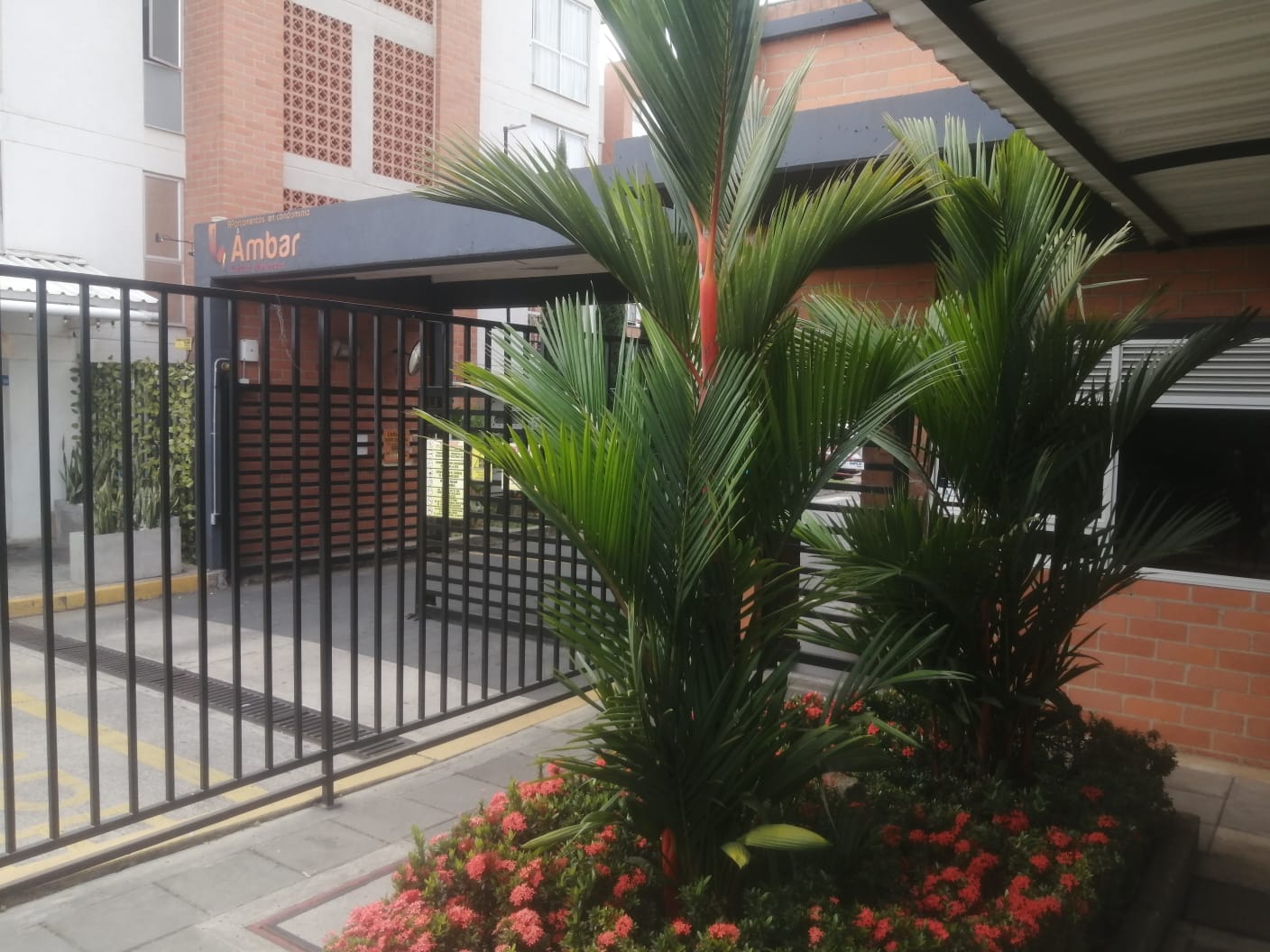 CONJUNT RESIDENCIAL AMBAR