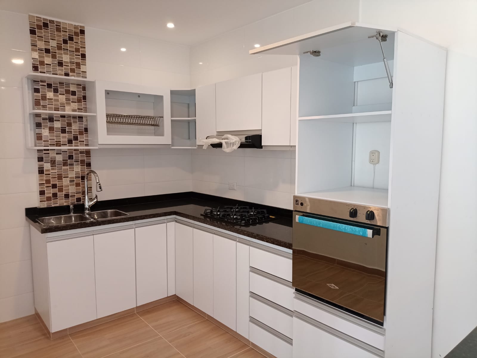 APTO 101 VALLE DEL LILI