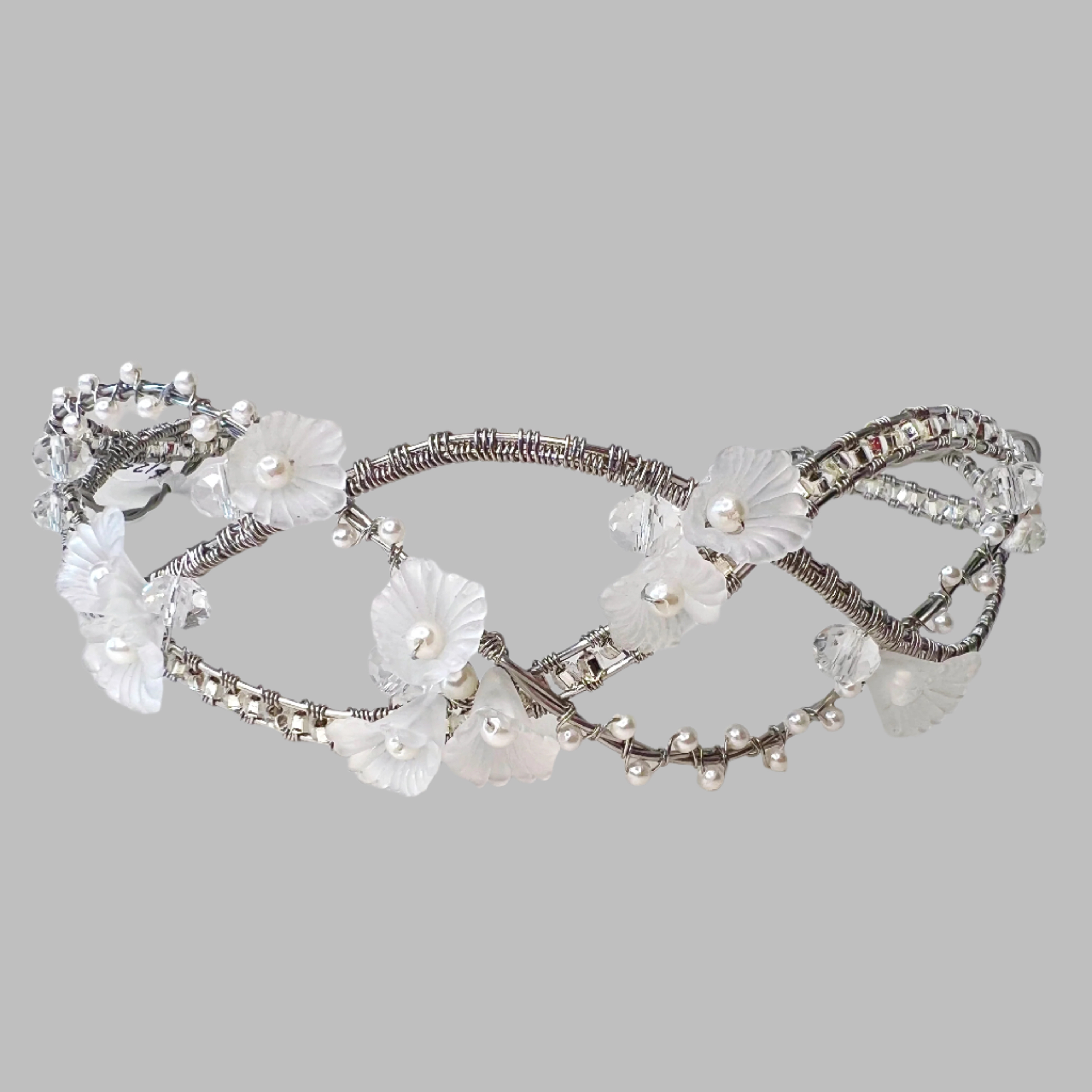 Elegant Floral Bridal Headband