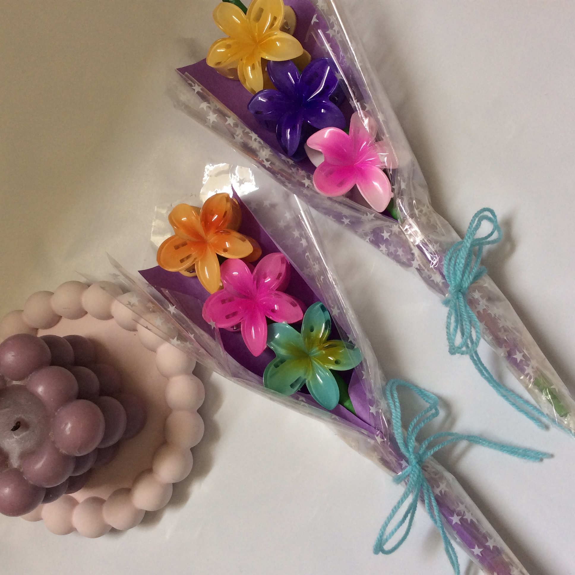 Claw clip flower bouquet (pack of 1 includes 3 small claw clips)