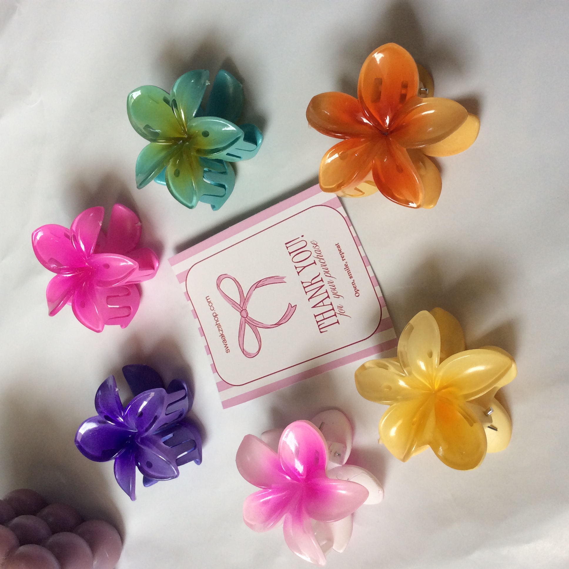 Pack of 3 small flower claw clip