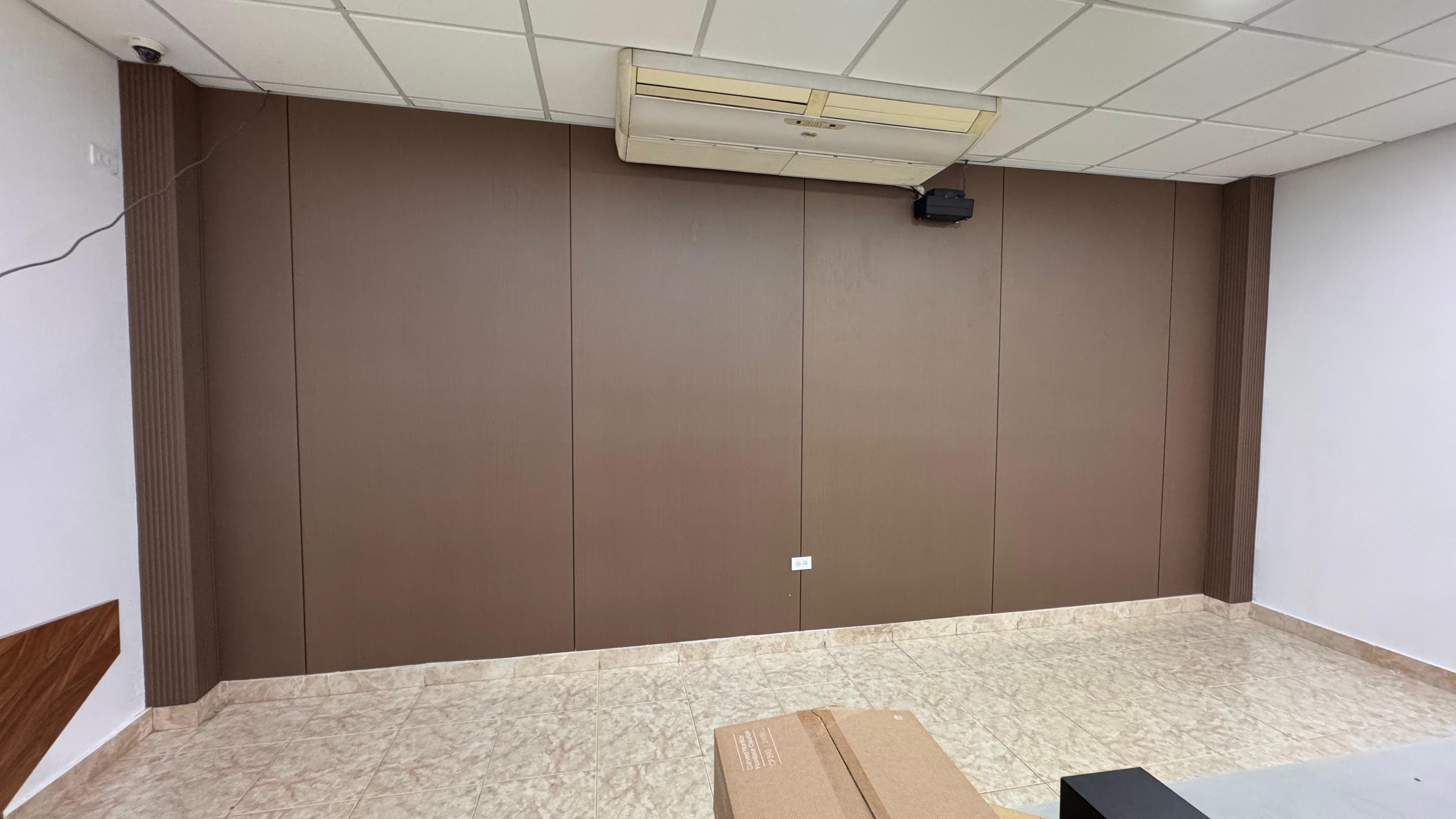 LAMINA LISA LAMITEK - MADERA WALNUT 122*290CM 