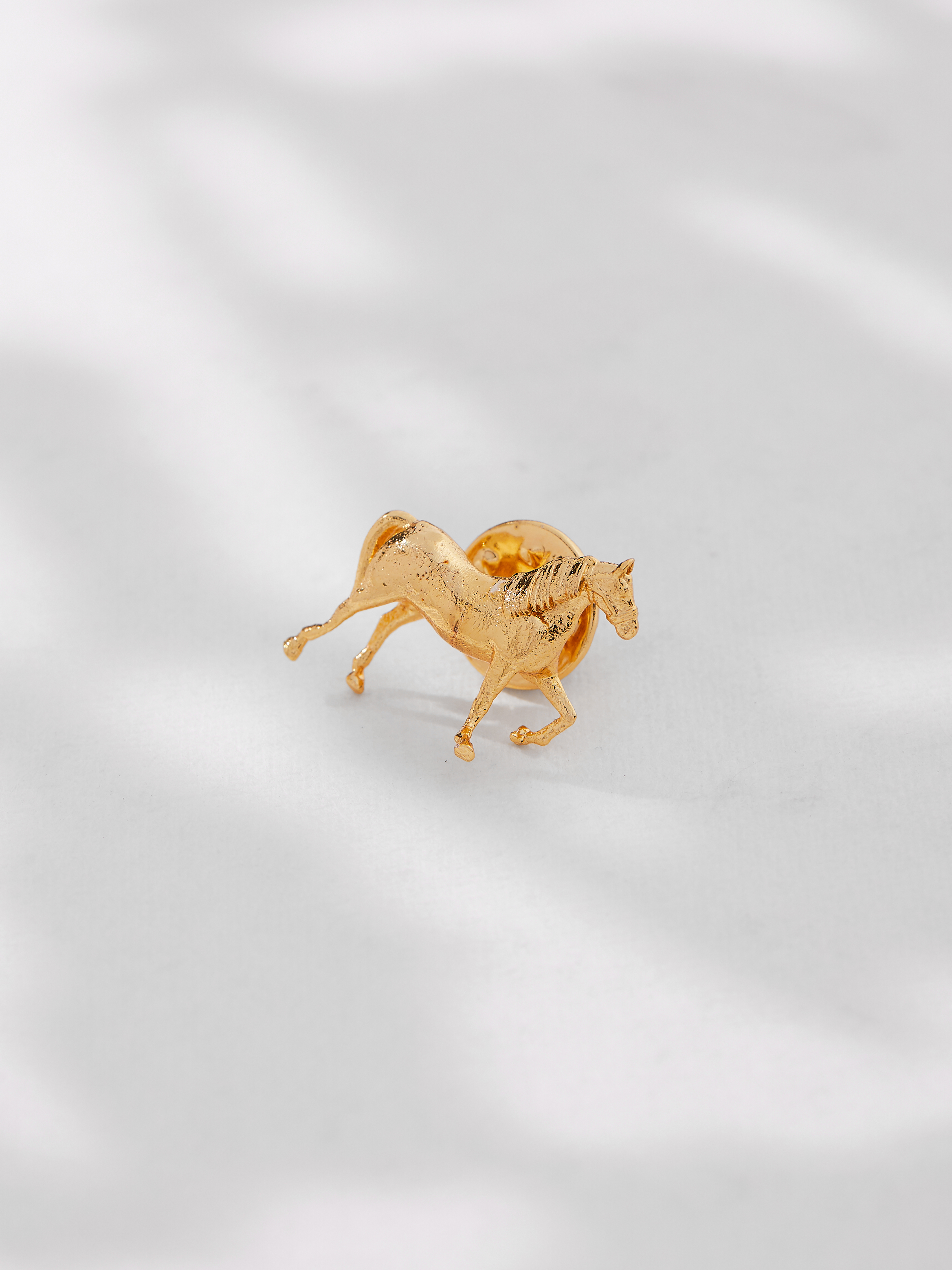 The Gallop Mini Brooch