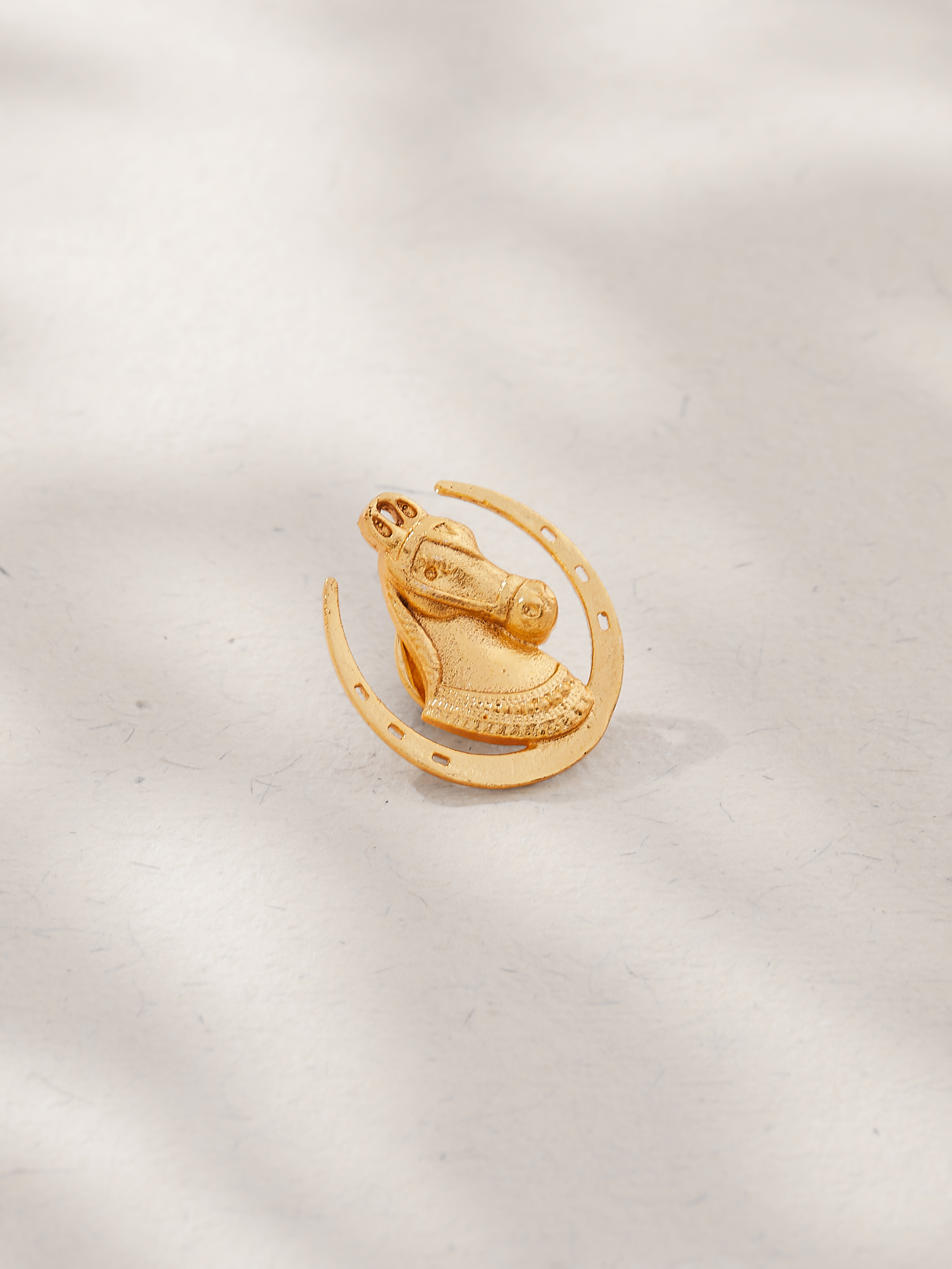 The Blazon Mini Brooch 