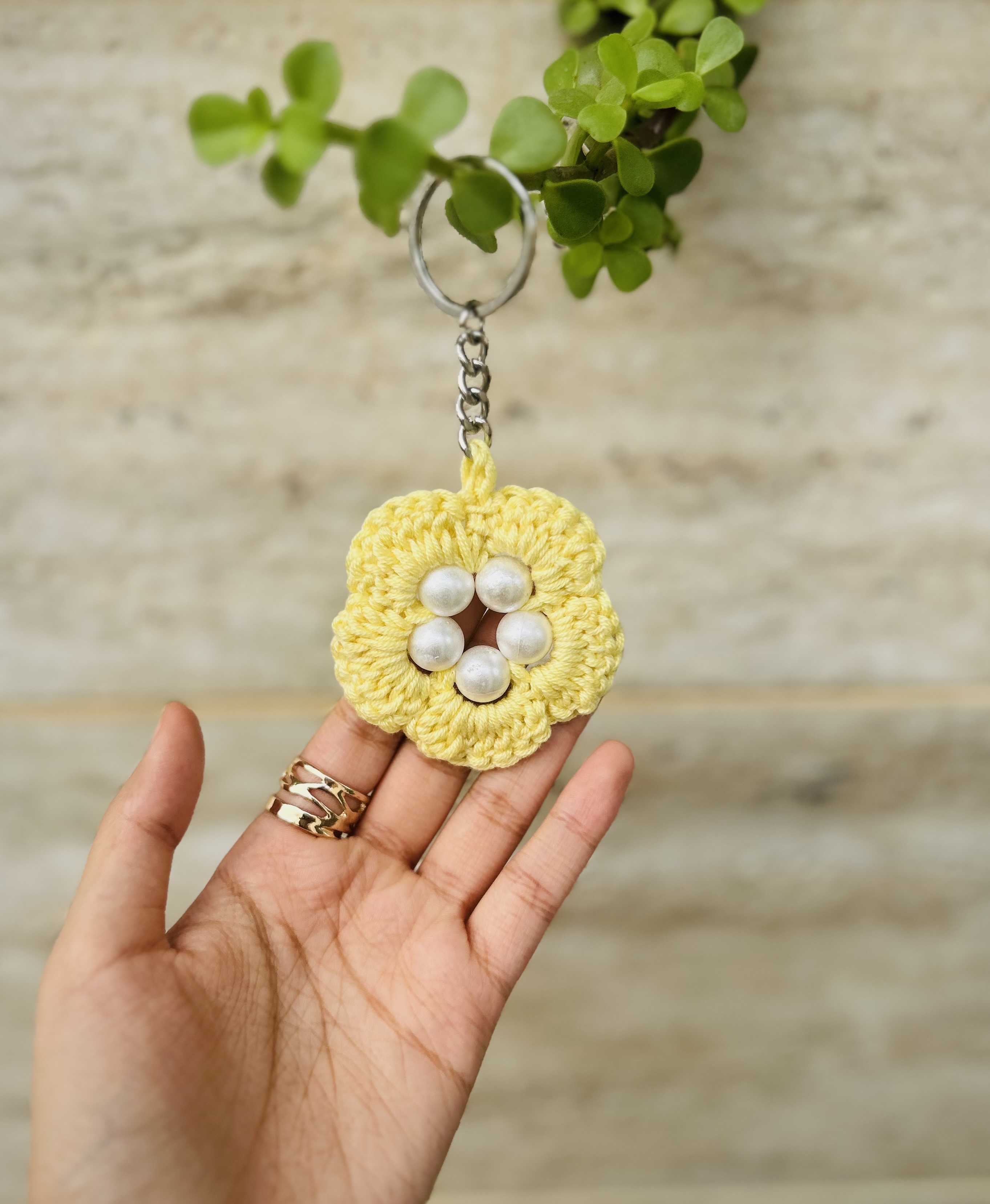 Pearl Bloom Crochet Keyring 🌸💖