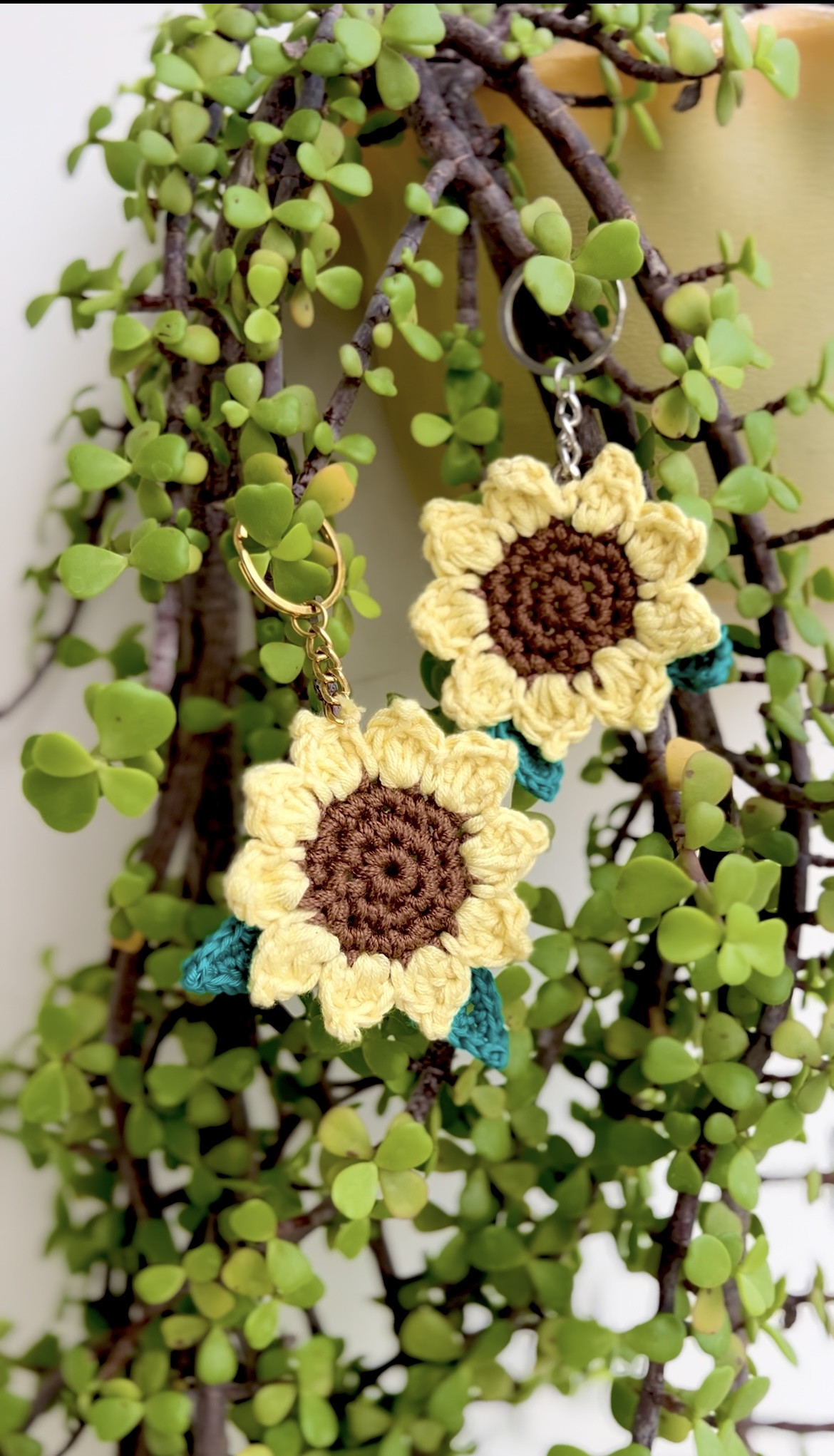 Sunny Pockets โ Handmade Sunflower Keyrings ๐ป
