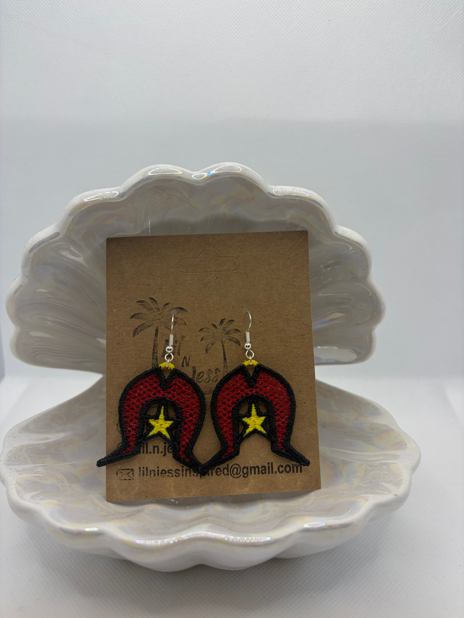 Torres Strait Island Dhoeri Earring - red headdress, yellow star with black outline