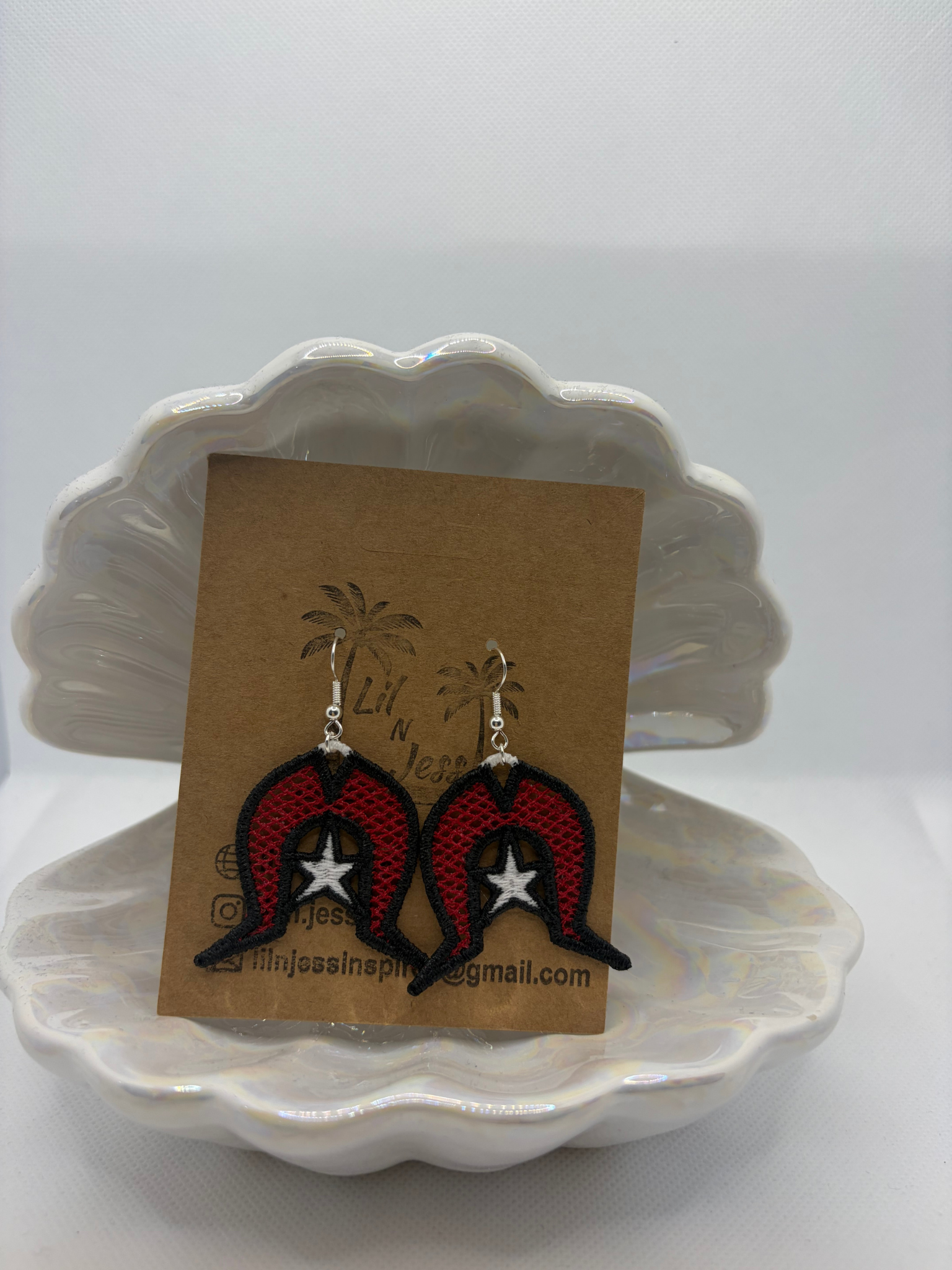 Torres Strait Island Dhoeri Earring - red headdress, white star with black outline