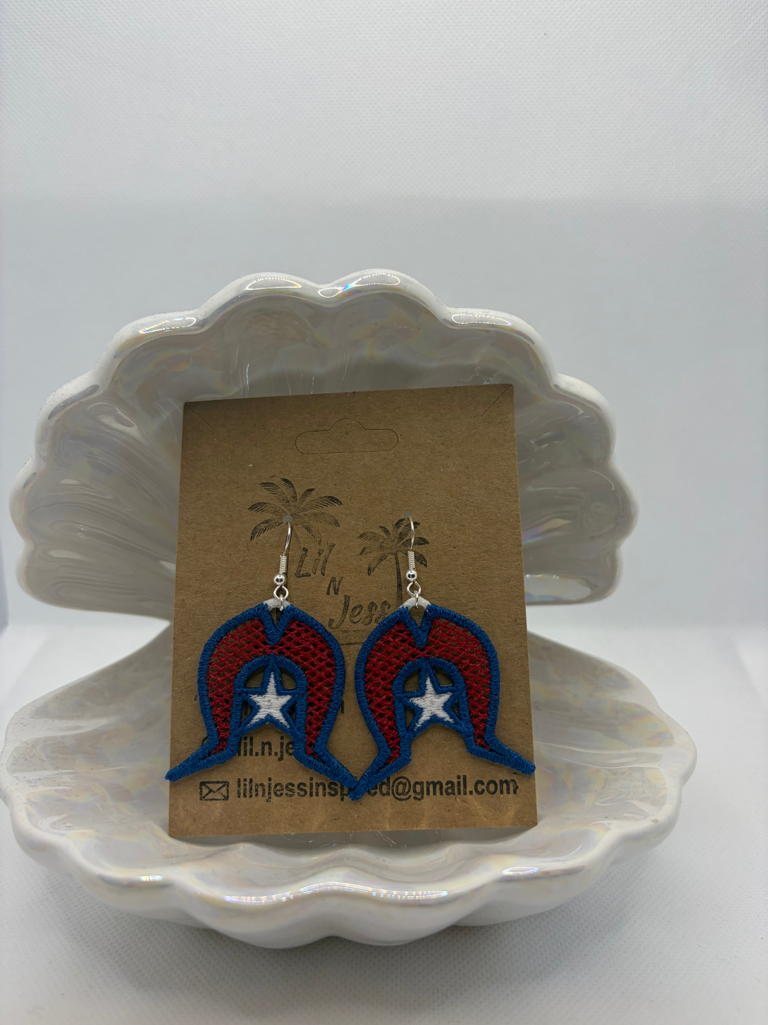 Torres Strait Island Dhoeri Earring - red headdress, white star and dark blue outline