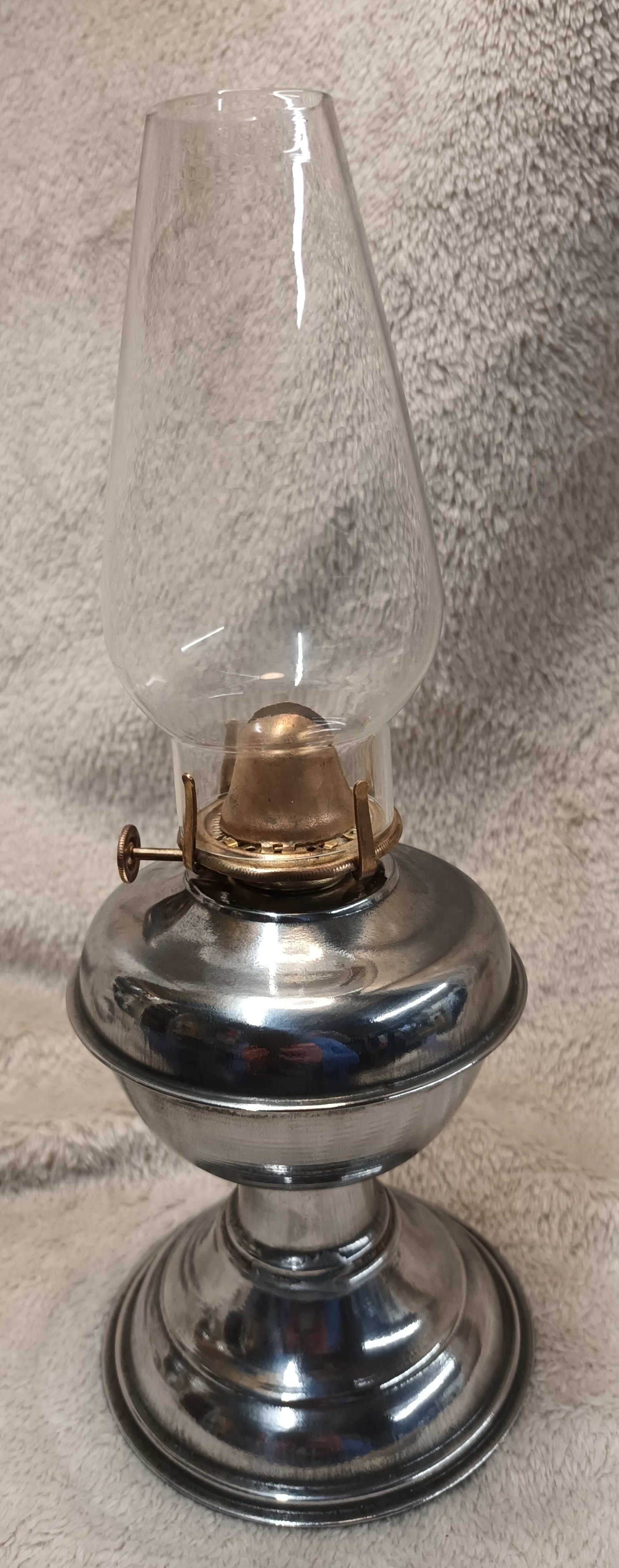 Small Tin Table Oil Lamp