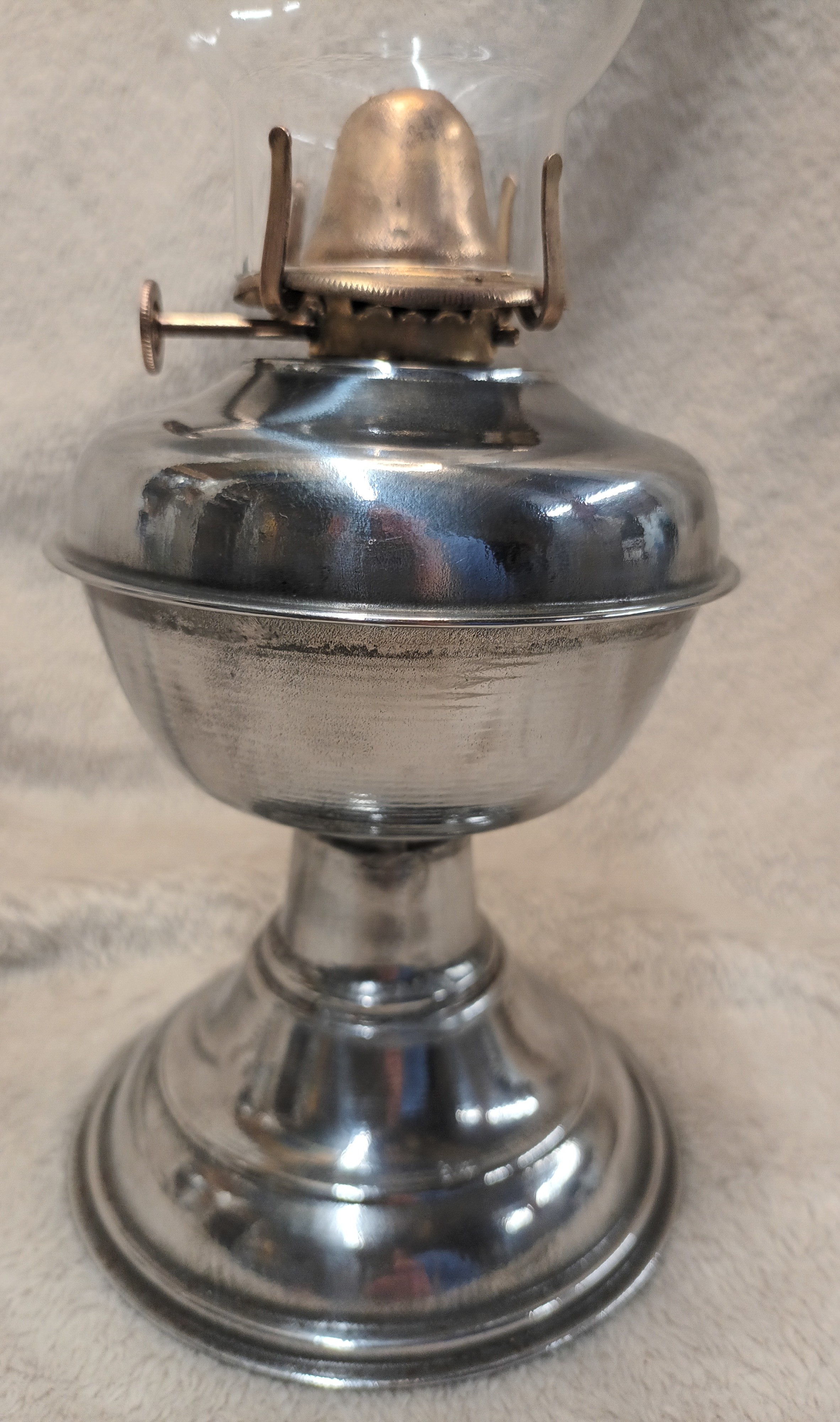 Small Tin Table Oil Lamp