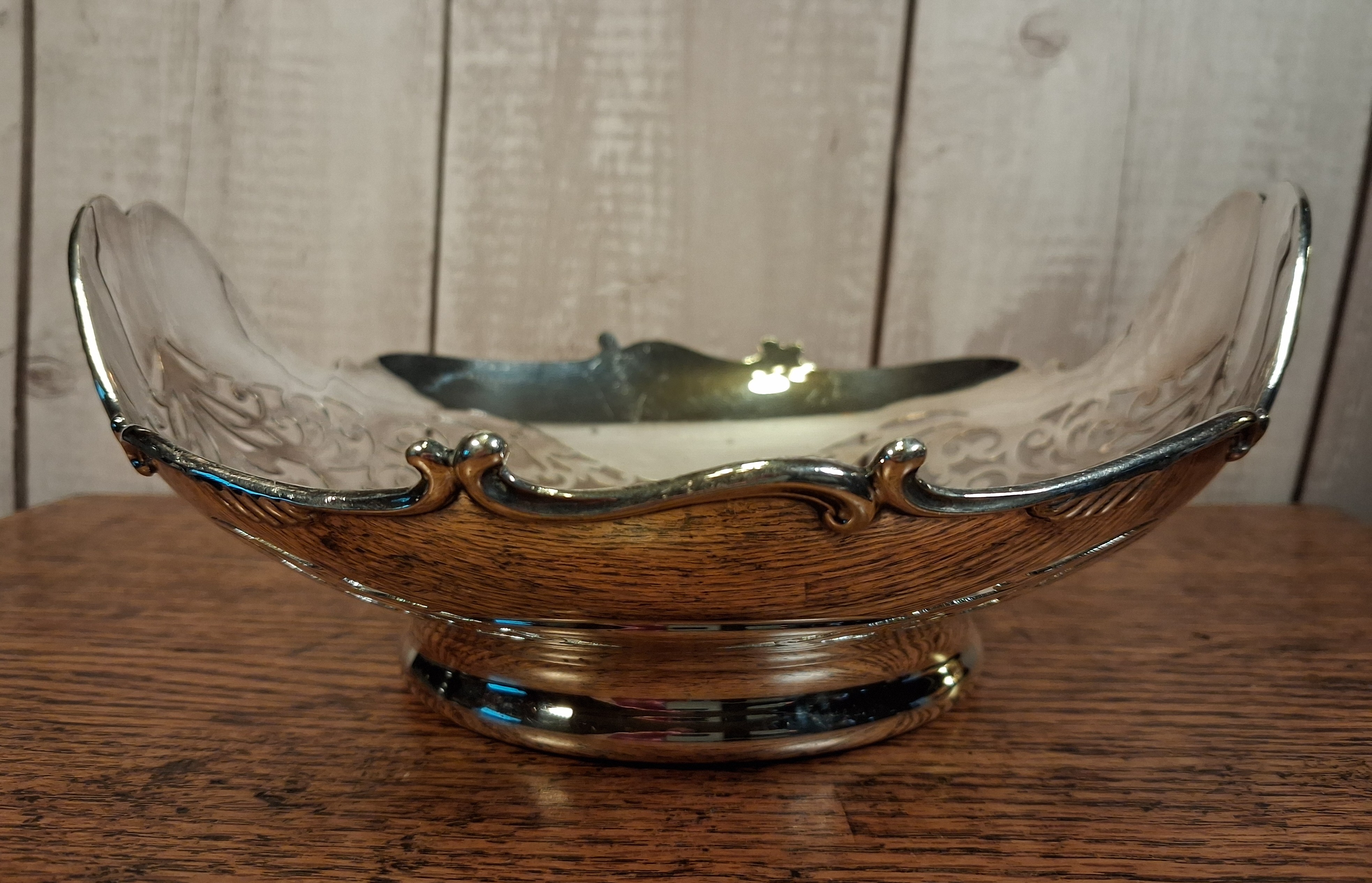 Antique Rare S.C. Coombes Ltd Silver Plated Fruit/Bread Bowl