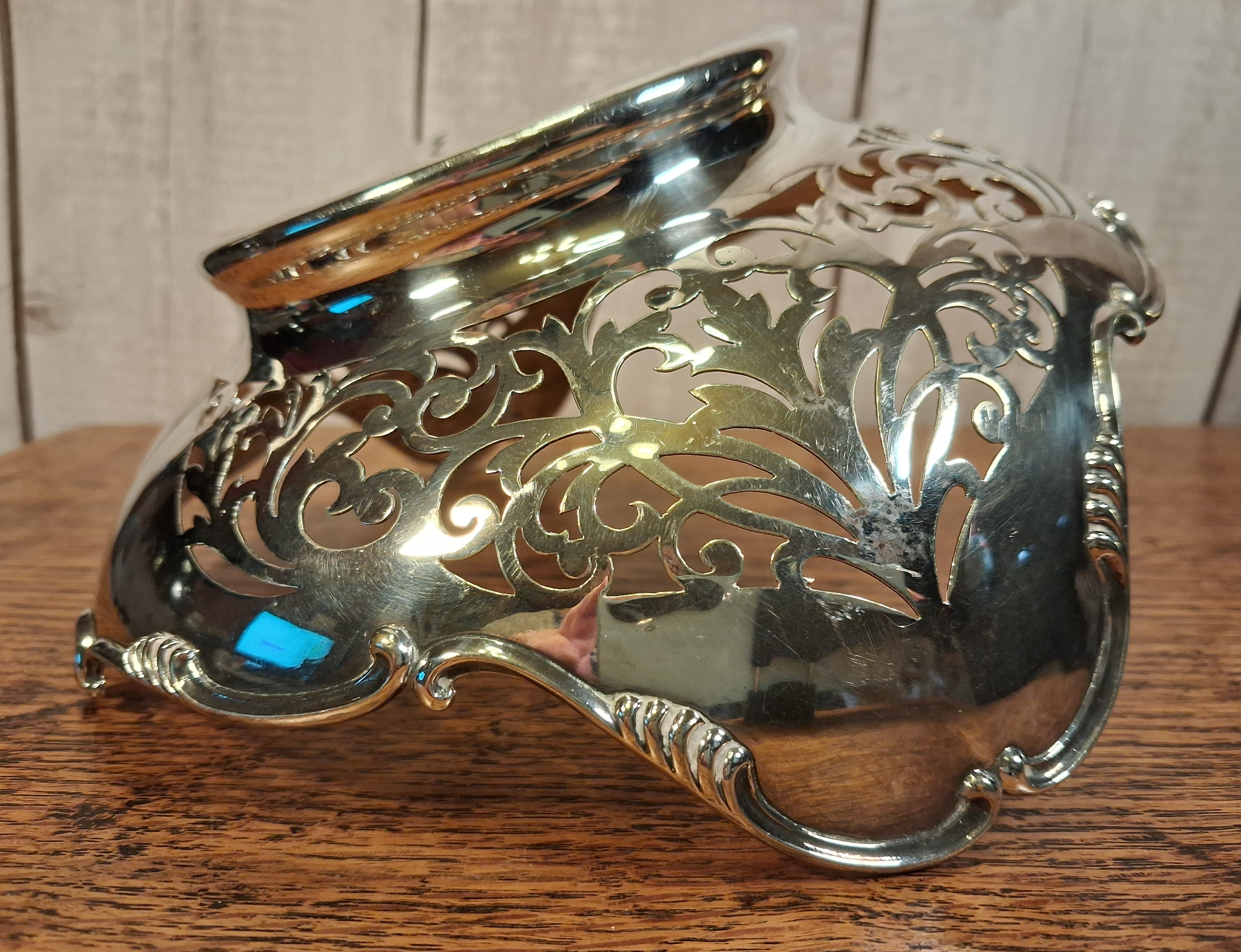 Antique Rare S.C. Coombes Ltd Silver Plated Fruit/Bread Bowl