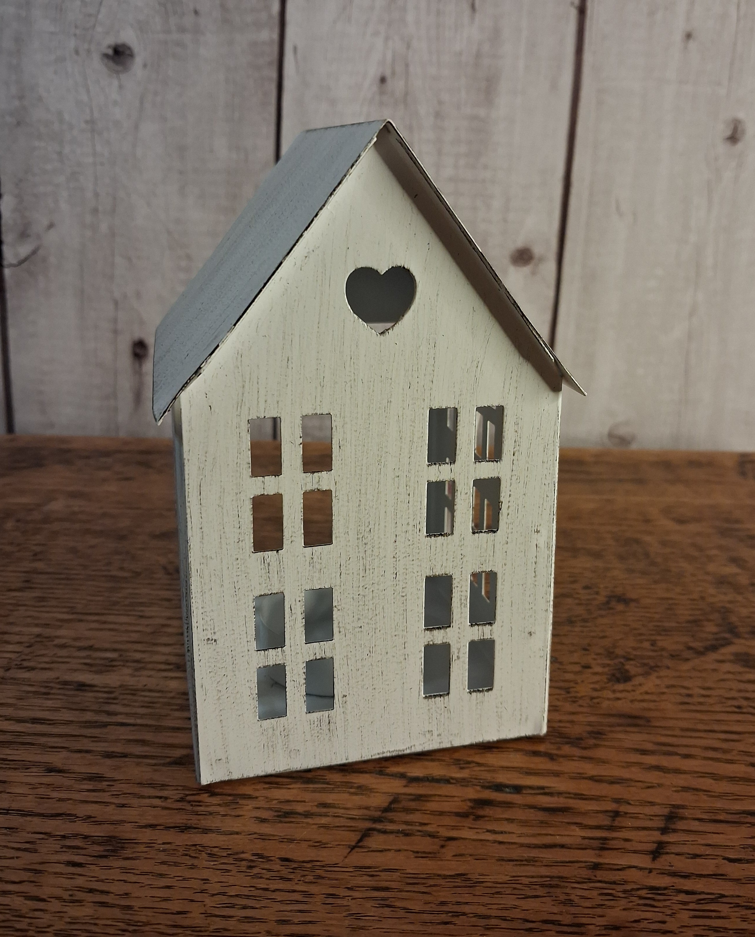 Rustic T-Light House