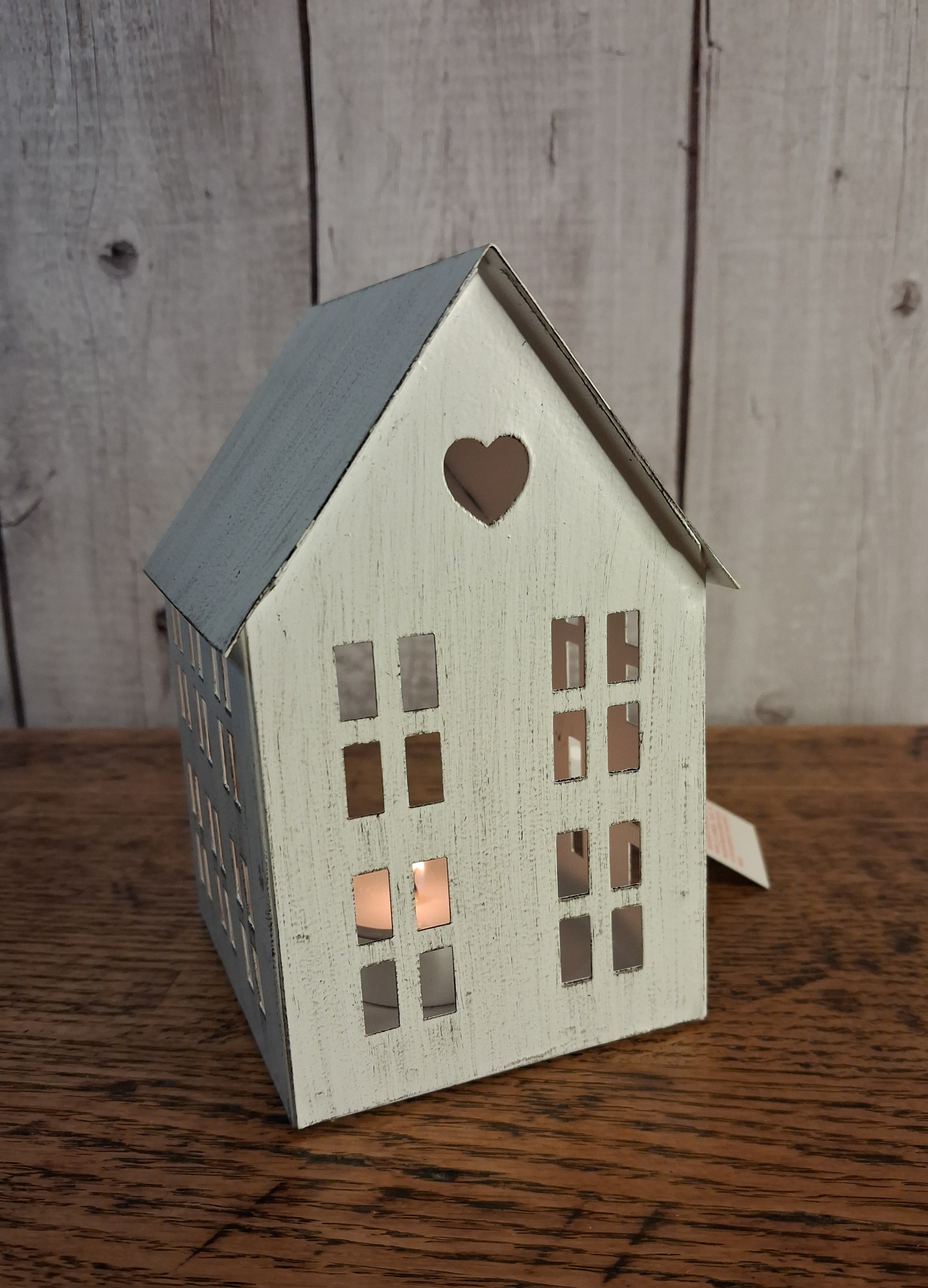 Rustic T-Light House