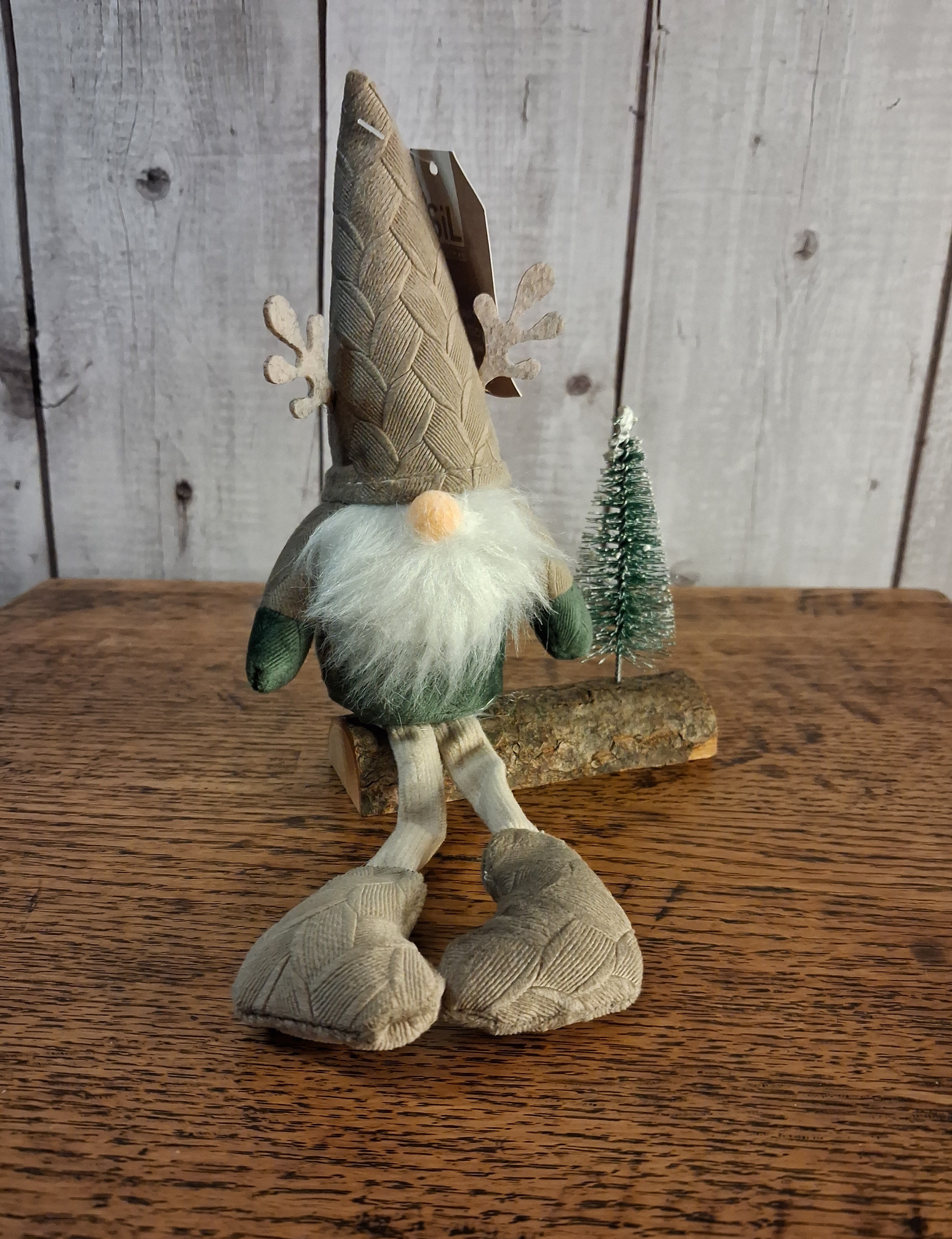 Green Sitting on Log Santa Gonk, 26cm tall