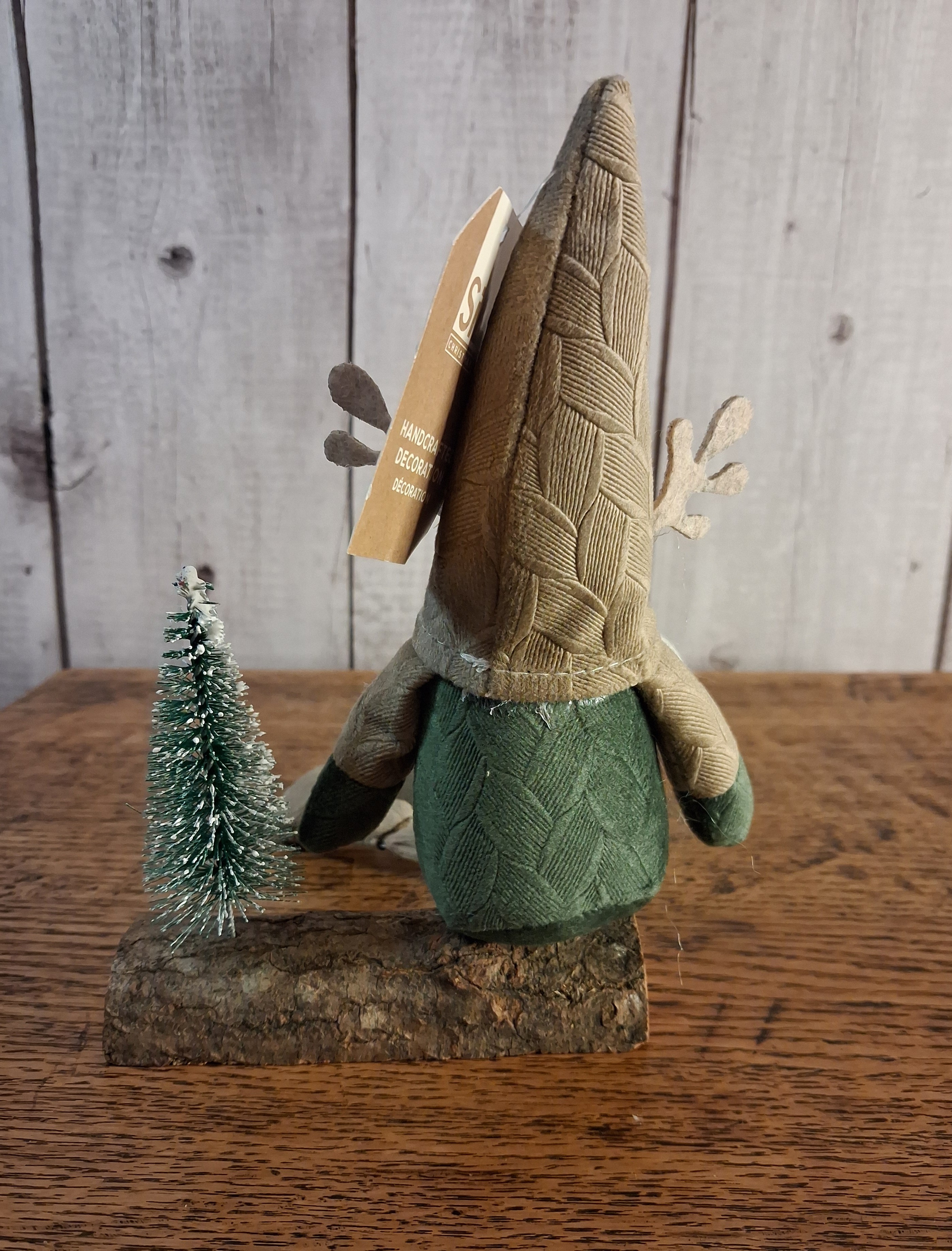 Green Sitting on Log Santa Gonk, 26cm tall