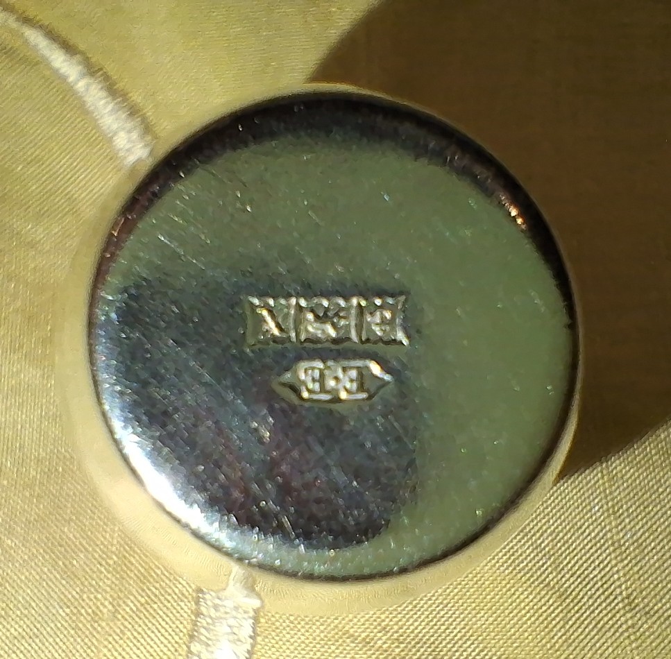 Vintage Silver pepperettes E Edomonds 1972