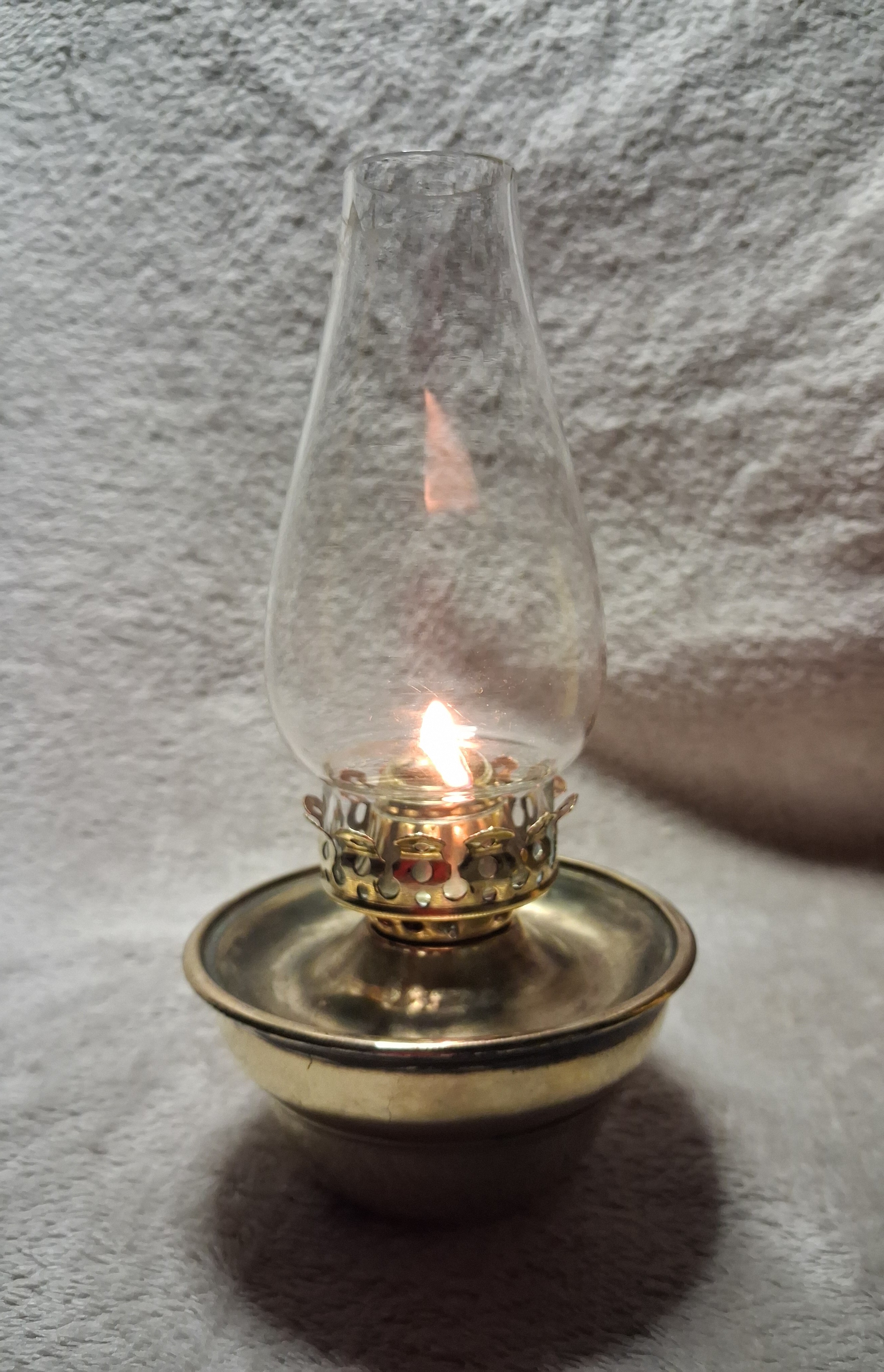 Antique Brass Dinky Side Table Oil Lamp