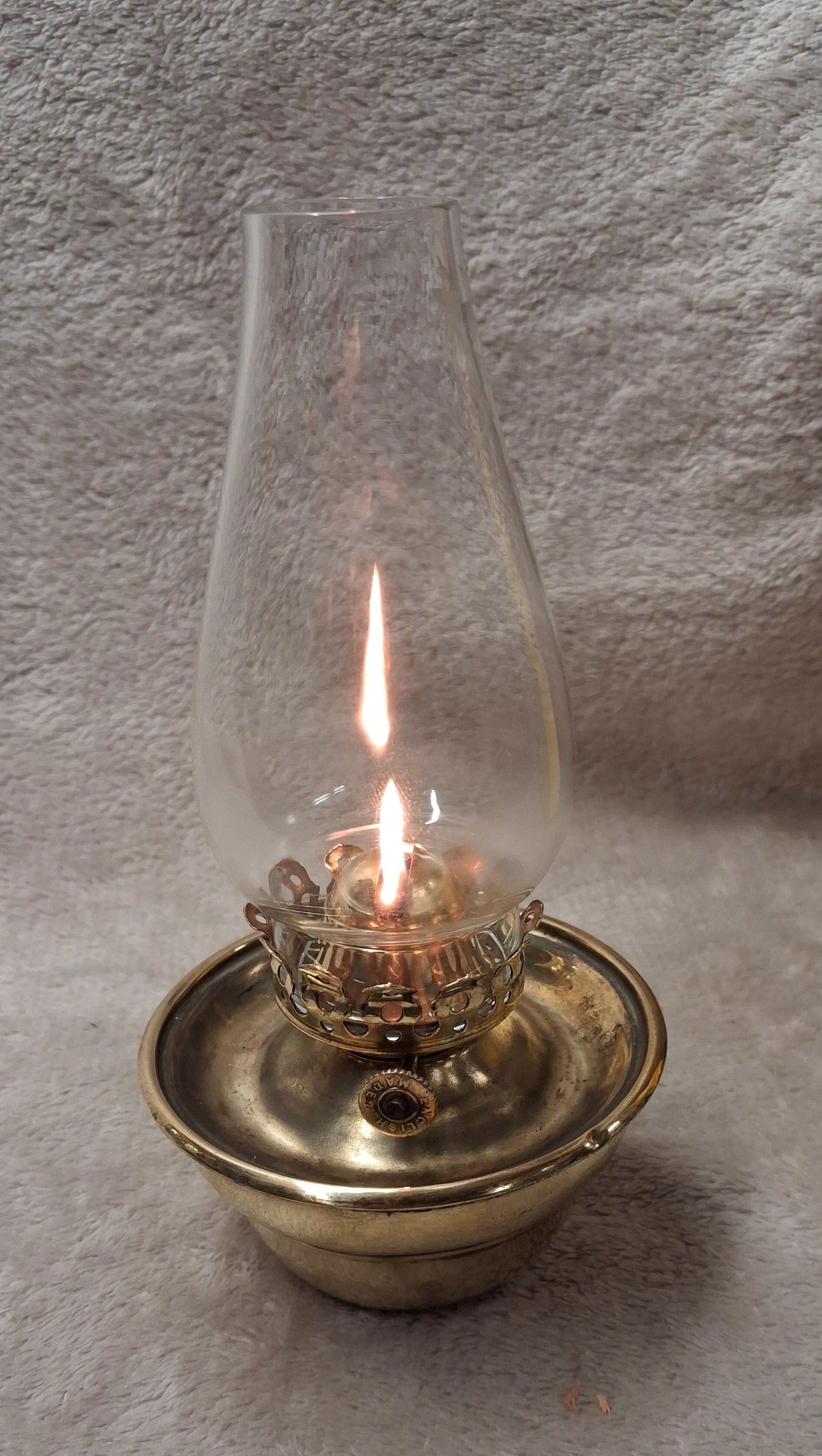 Antique Brass Dinky Side Table Oil Lamp