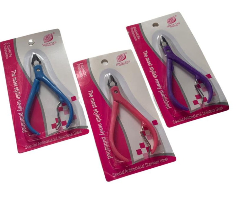 CORTA CUTICULA PLASTICO COLORES 	Cod.	3020