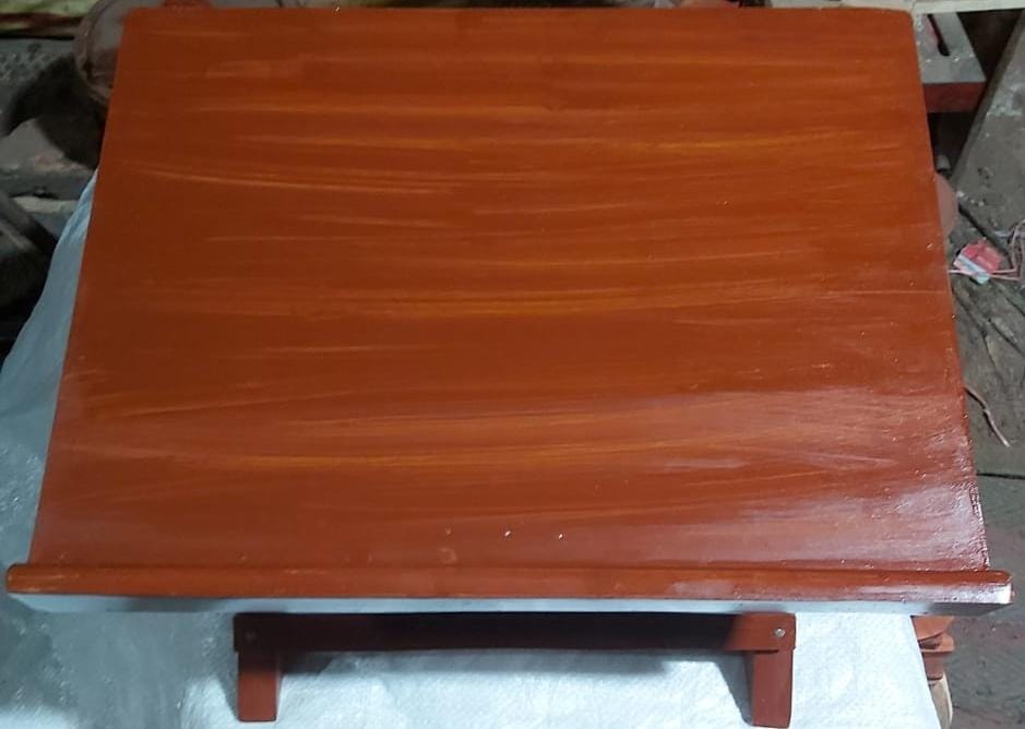 Wooden Folding Reading Stand Polished : لکڑی کا فولڈنگ ریڈنگ اسٹینڈ پالش