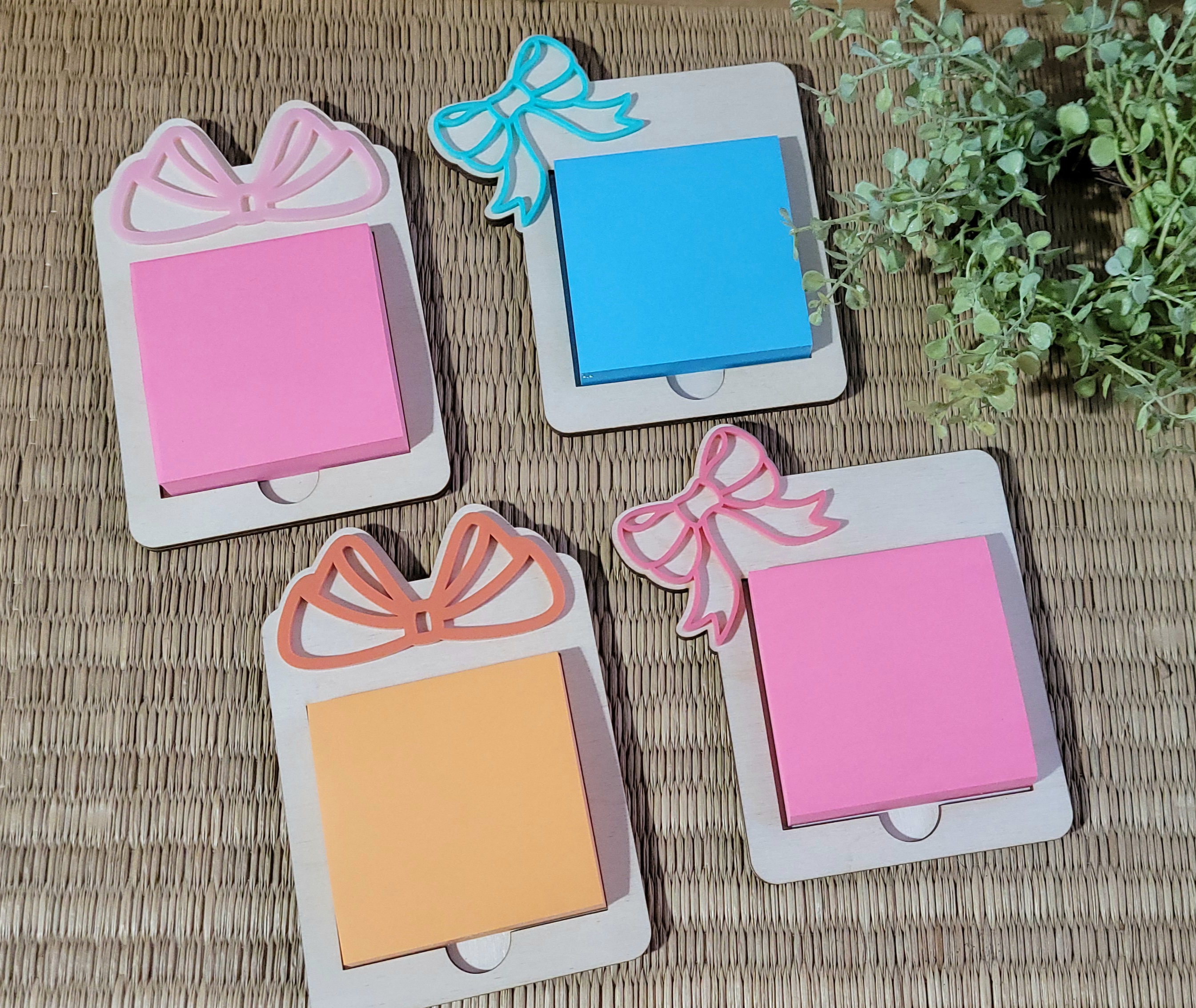 Bow holder for Sticky Note Pads