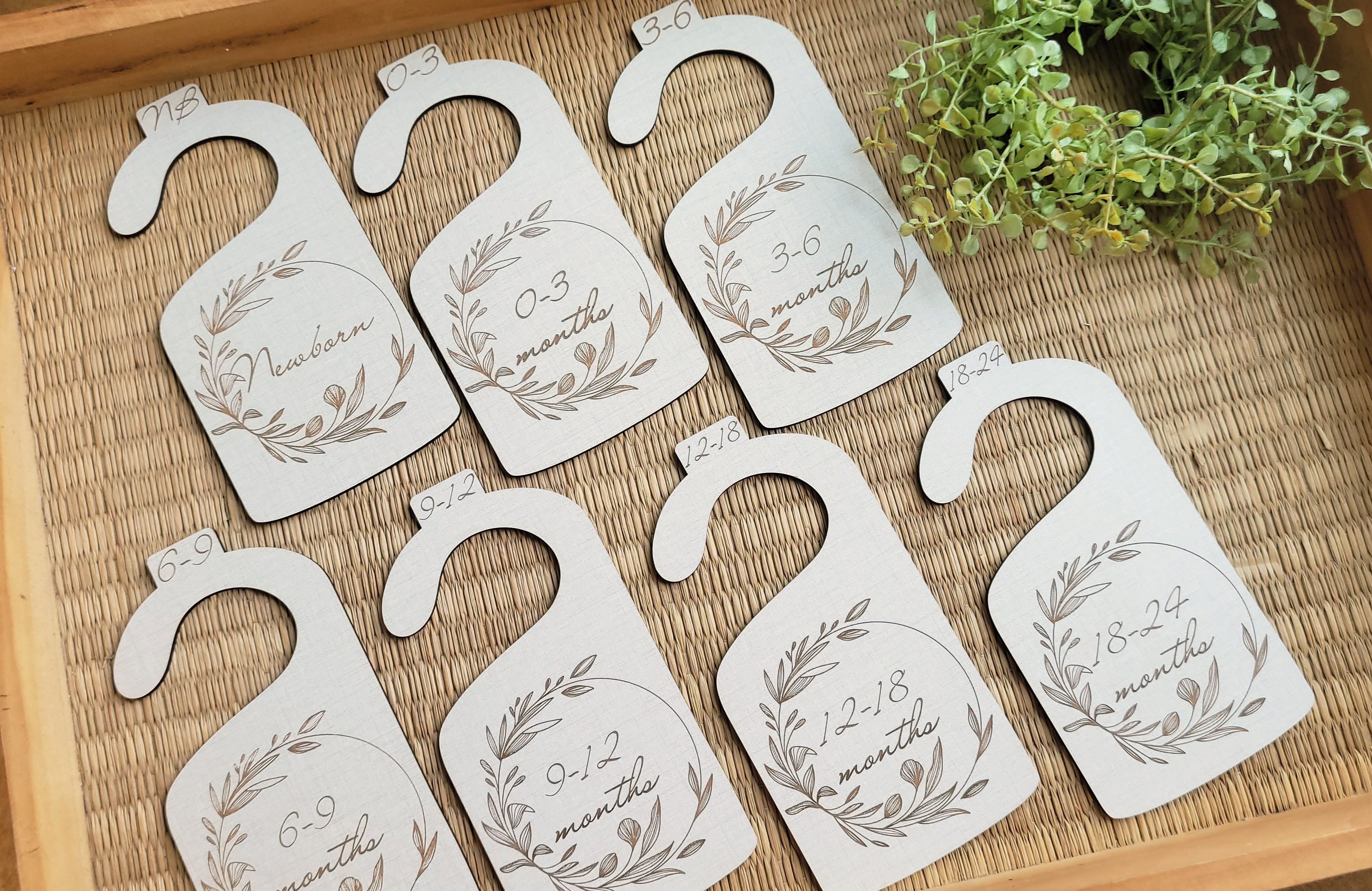Wooden Baby Closet Dividers - Greenery Wreath