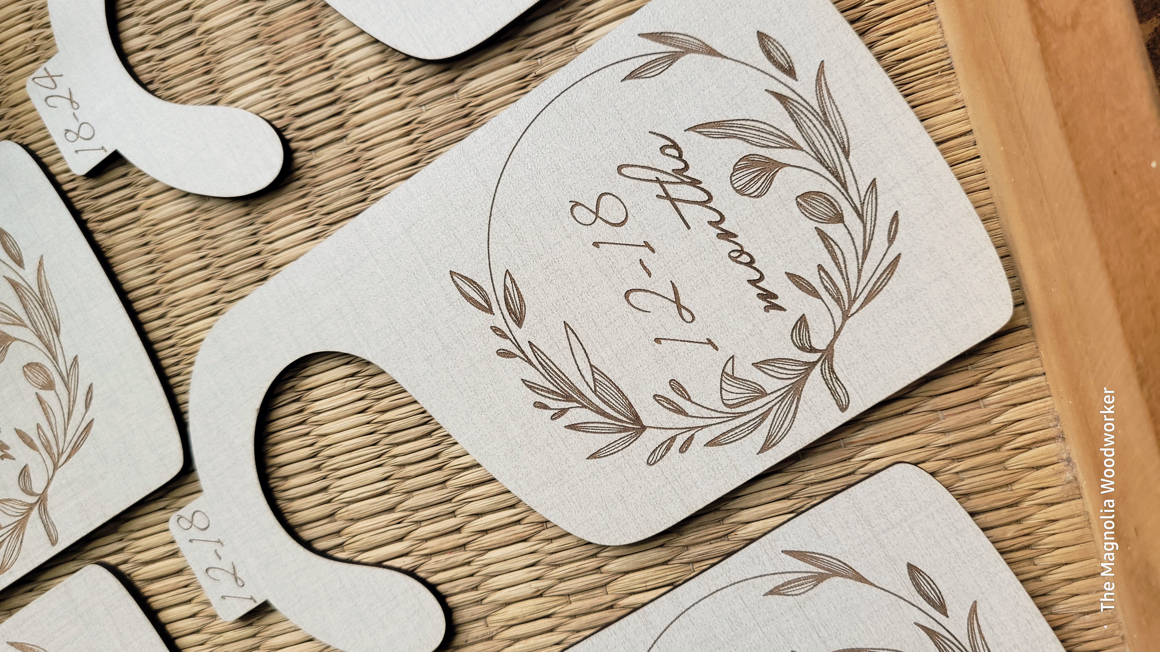 Wooden Baby Closet Dividers - Greenery Wreath
